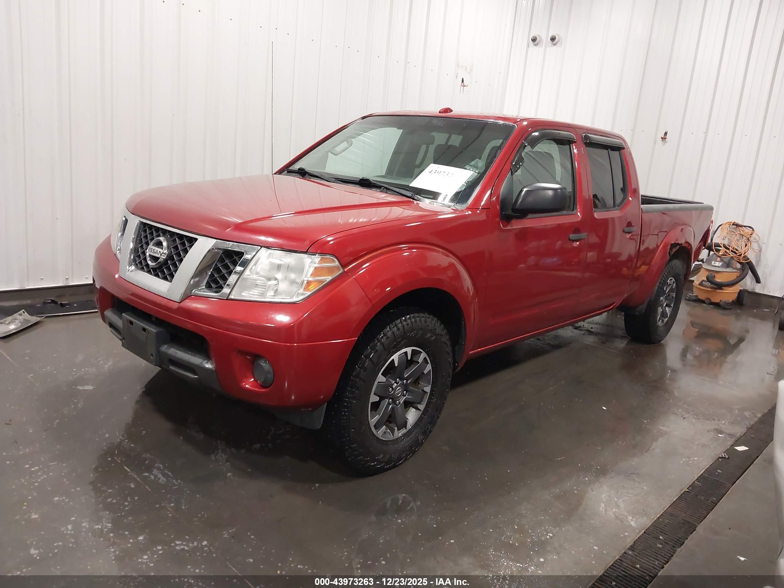 NISSAN FRONTIER image 2