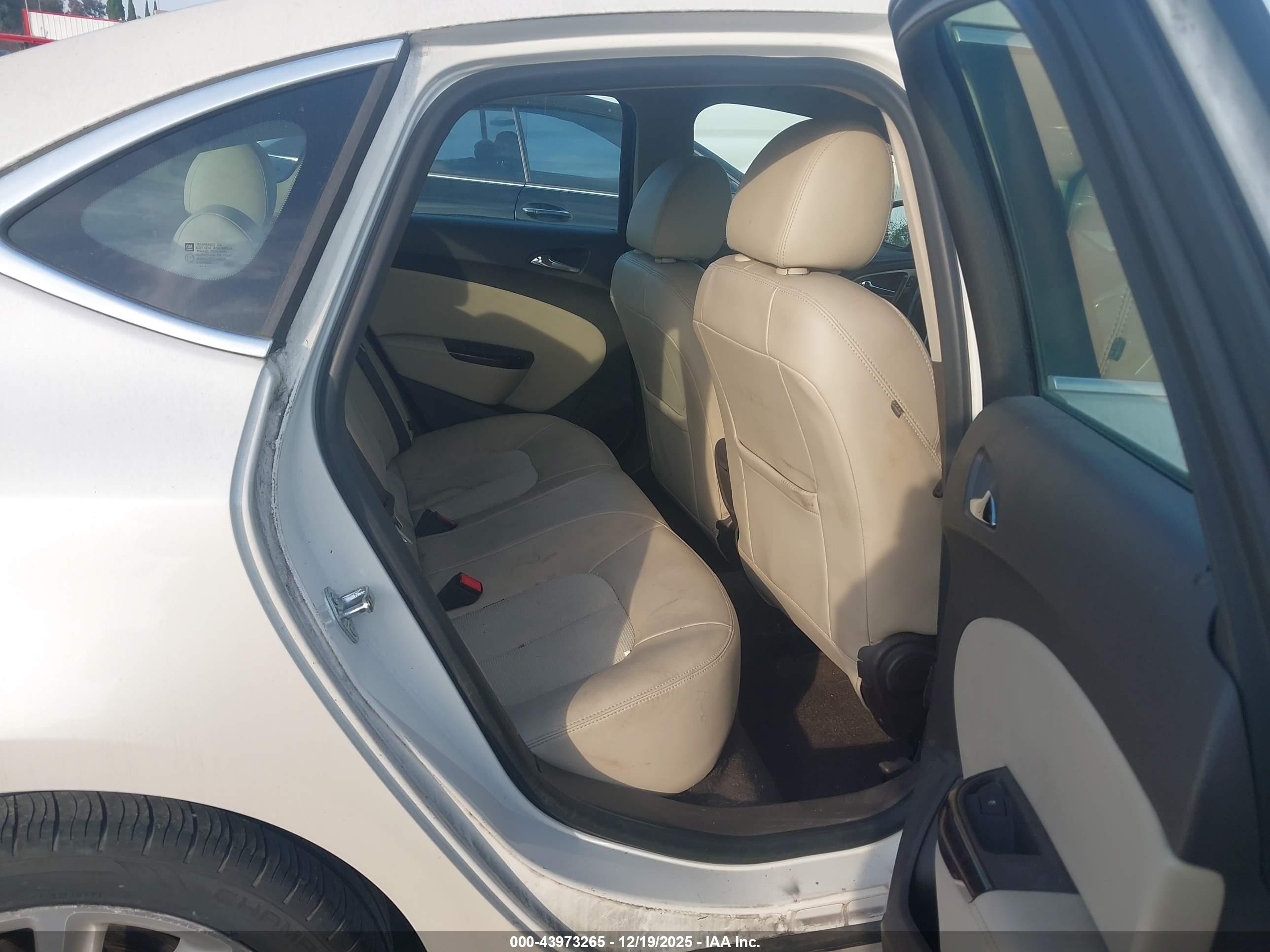 BUICK VERANO image 8