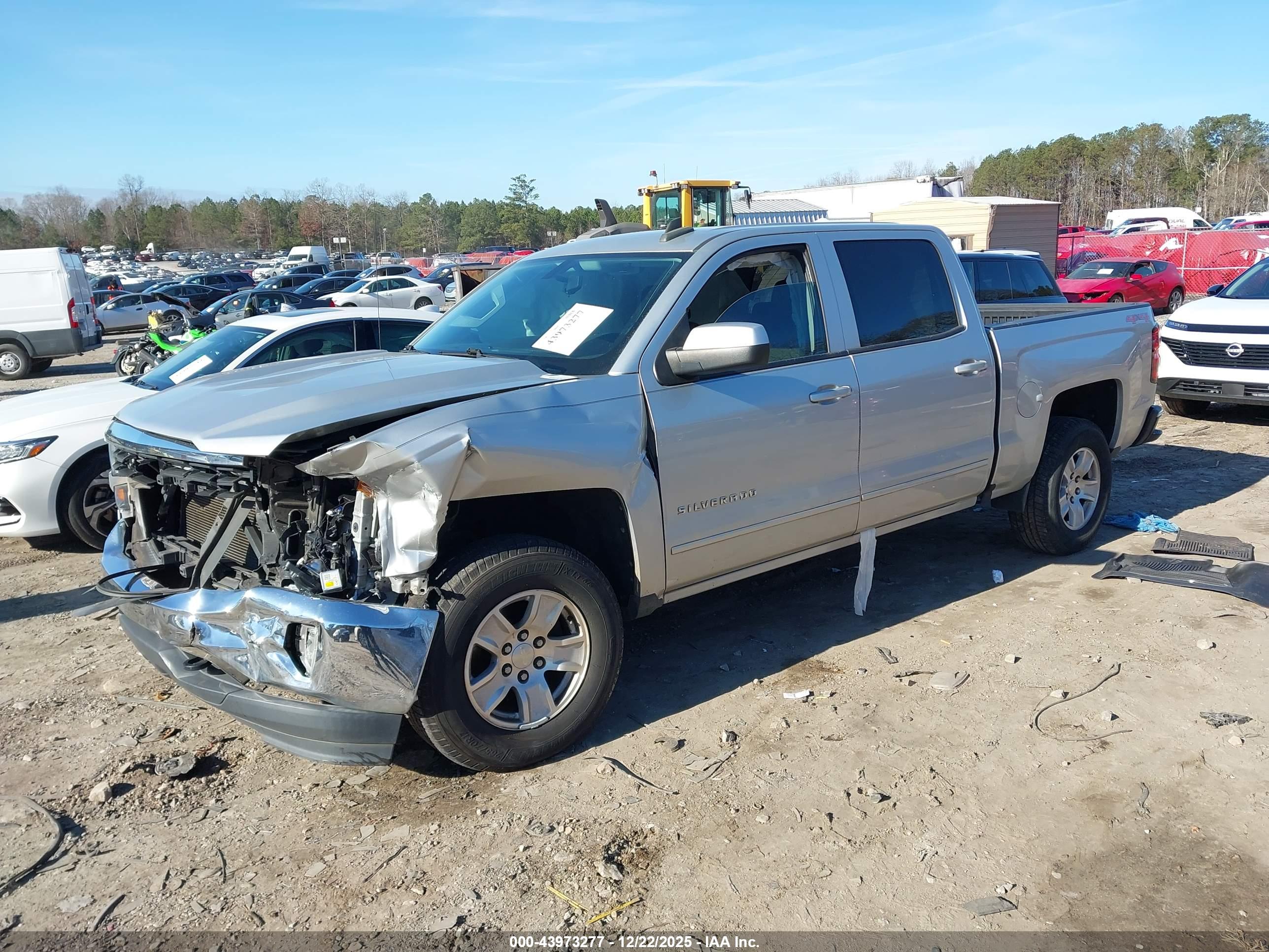 CHEVROLET SILVERADO image 2