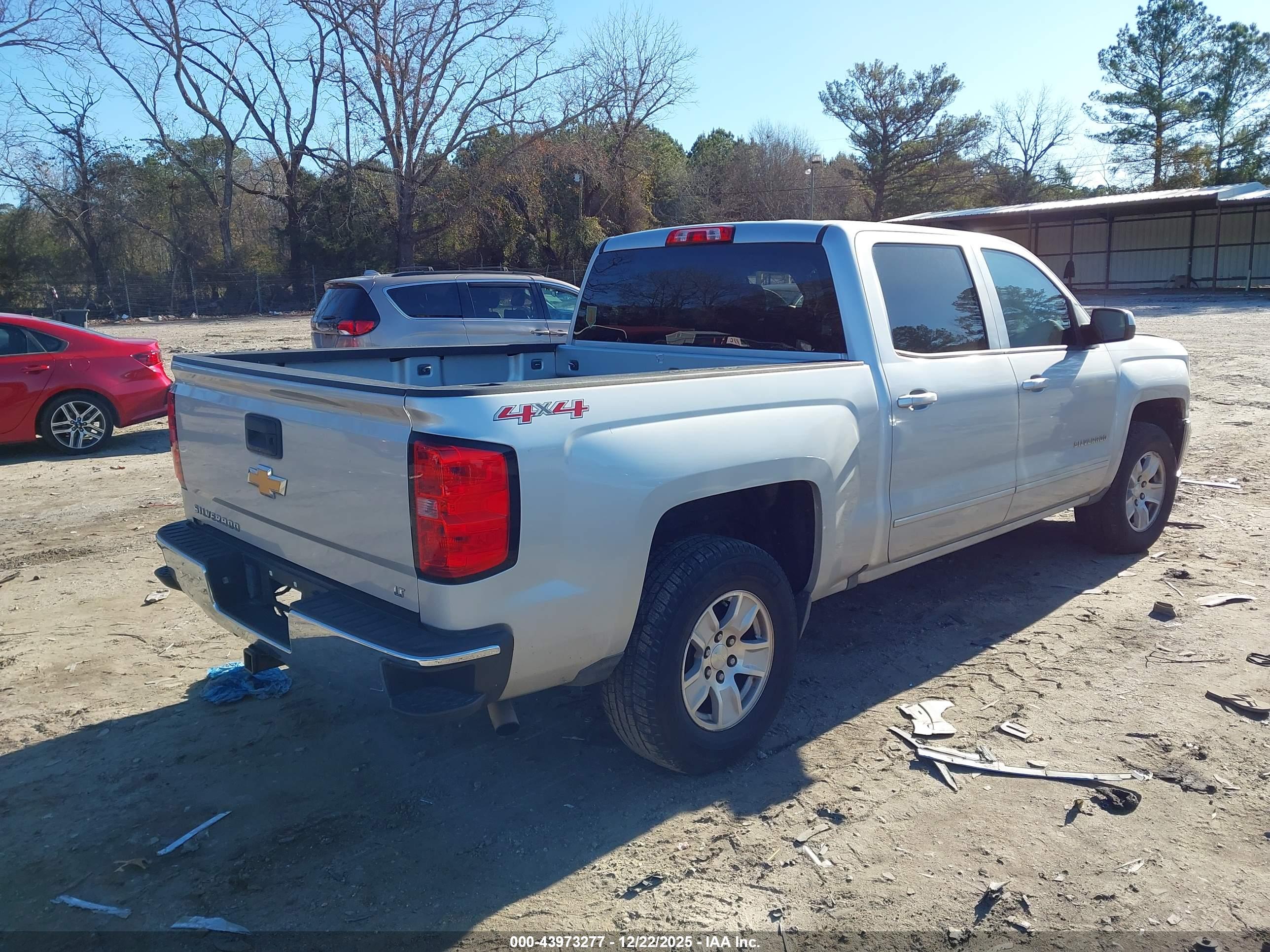 CHEVROLET SILVERADO image 4