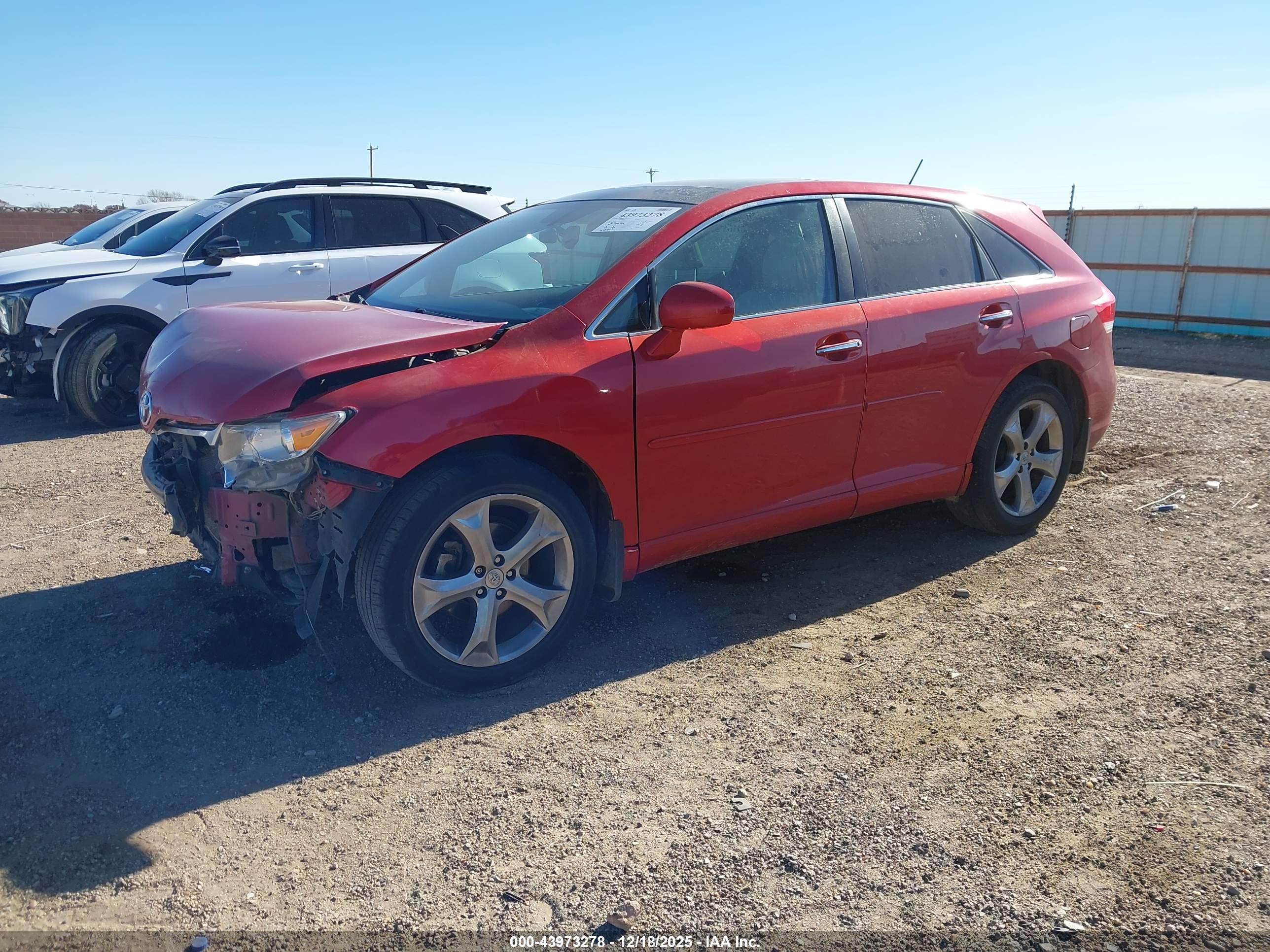 TOYOTA VENZA image 2