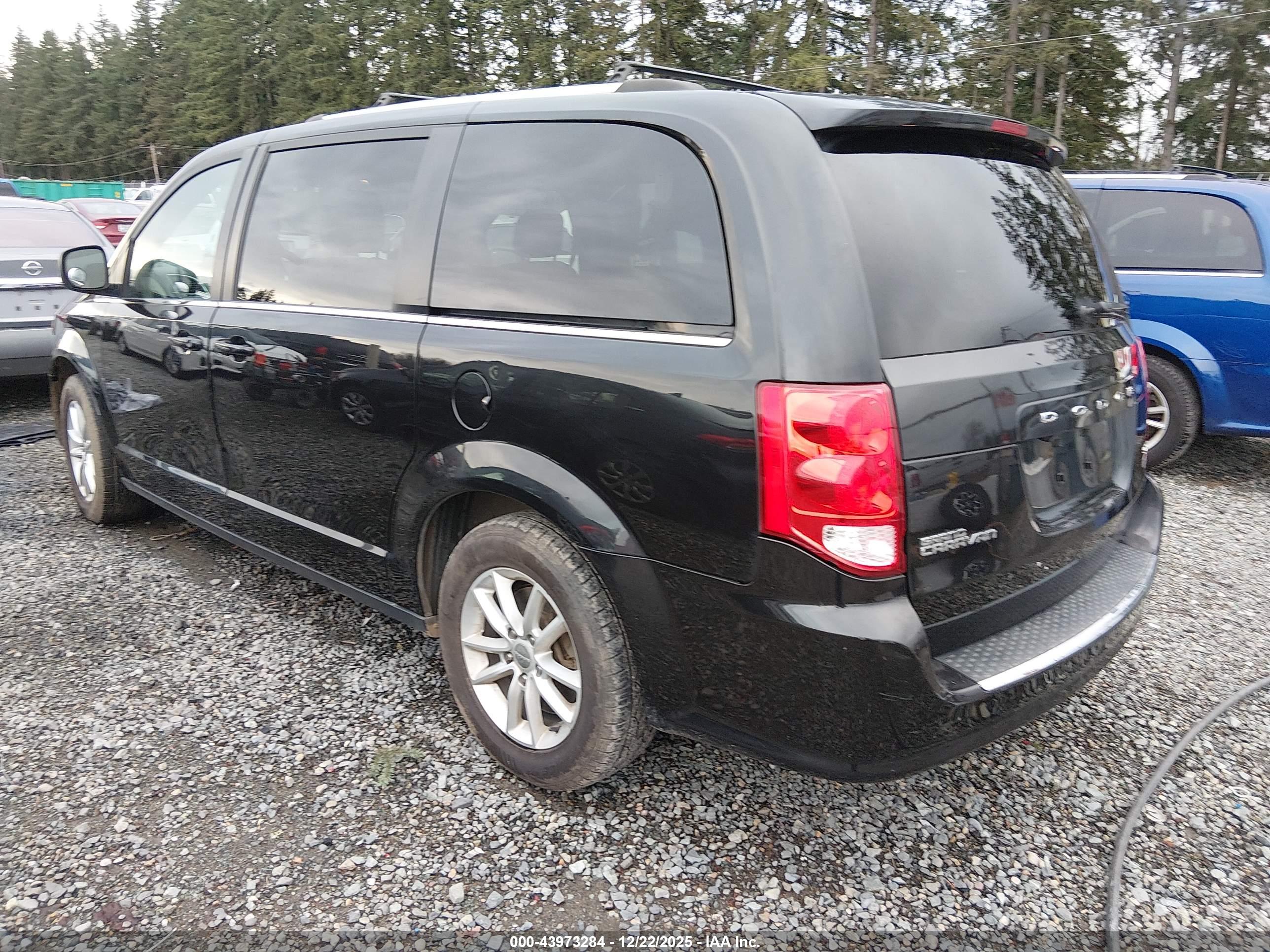 DODGE GRAND image 3