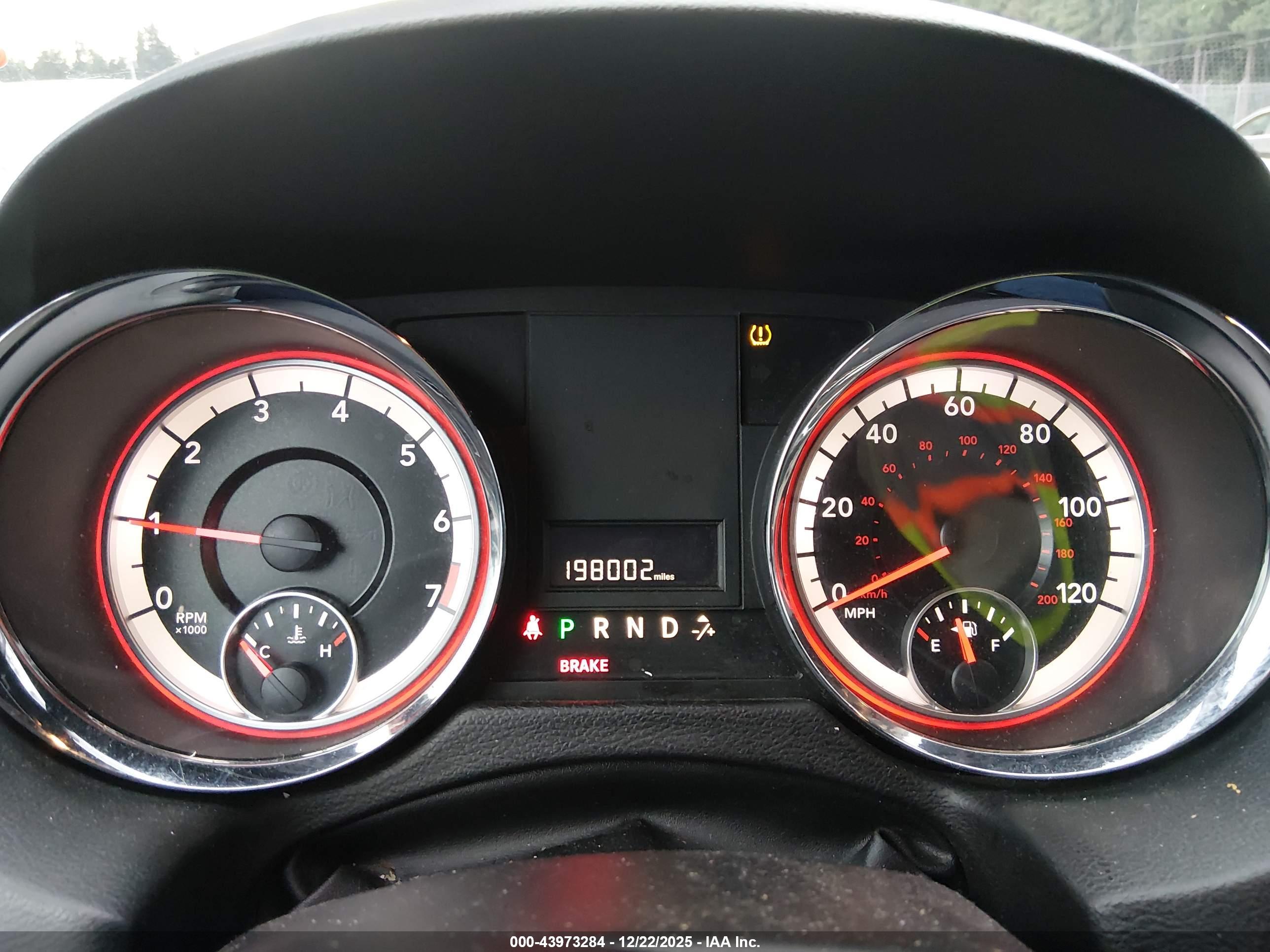 DODGE GRAND image 7