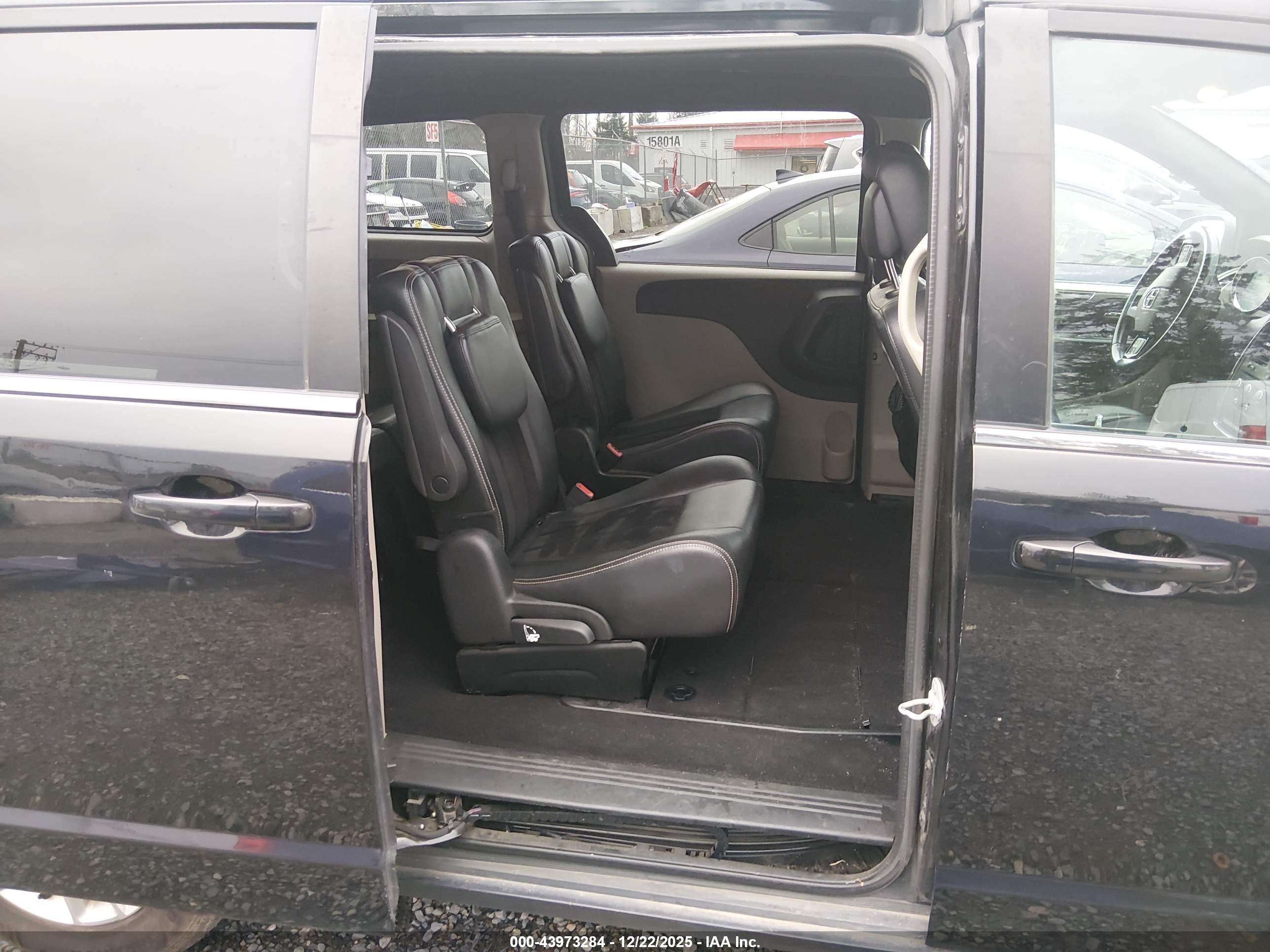 DODGE GRAND image 8