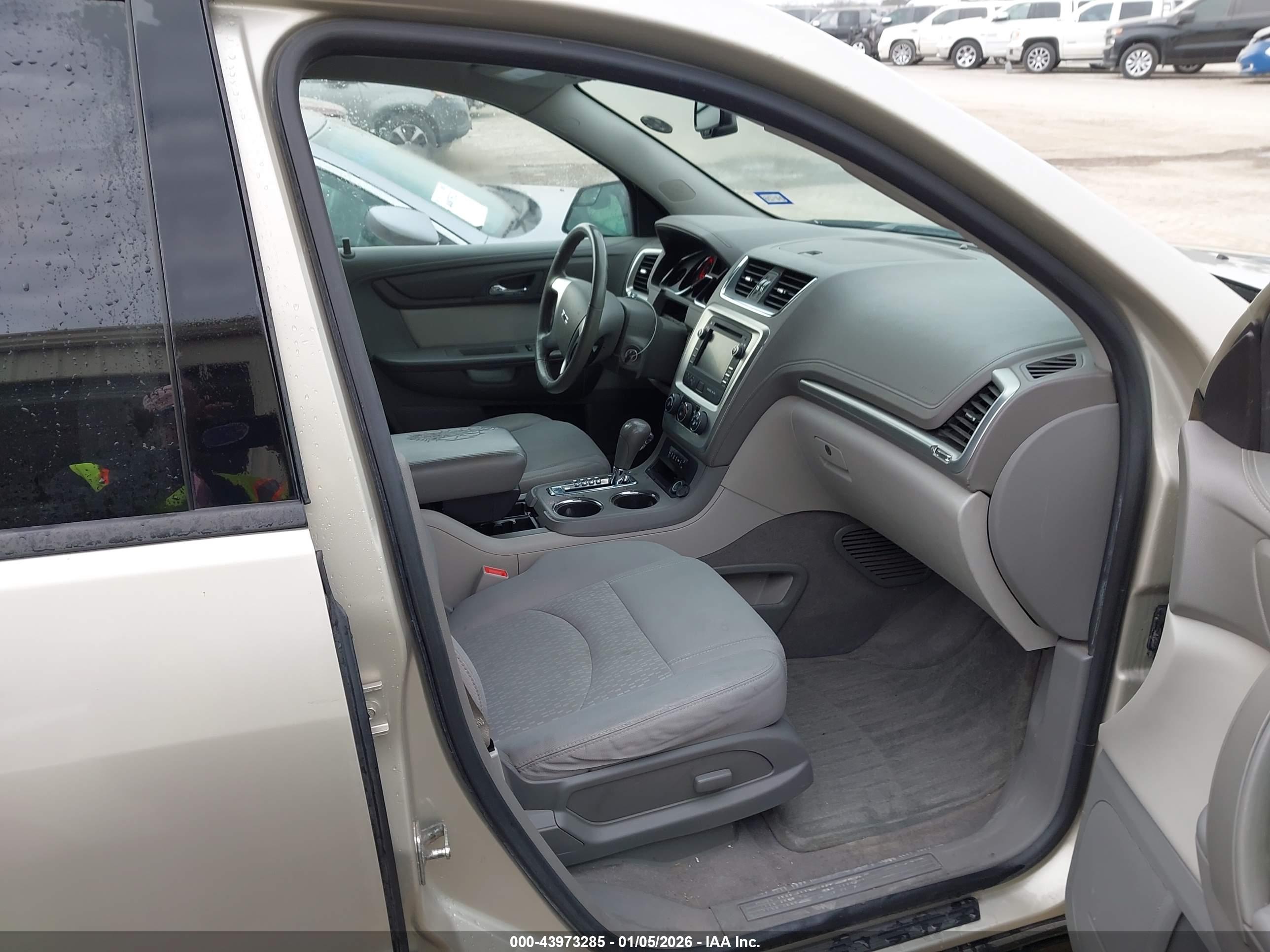 GMC ACADIA image 5