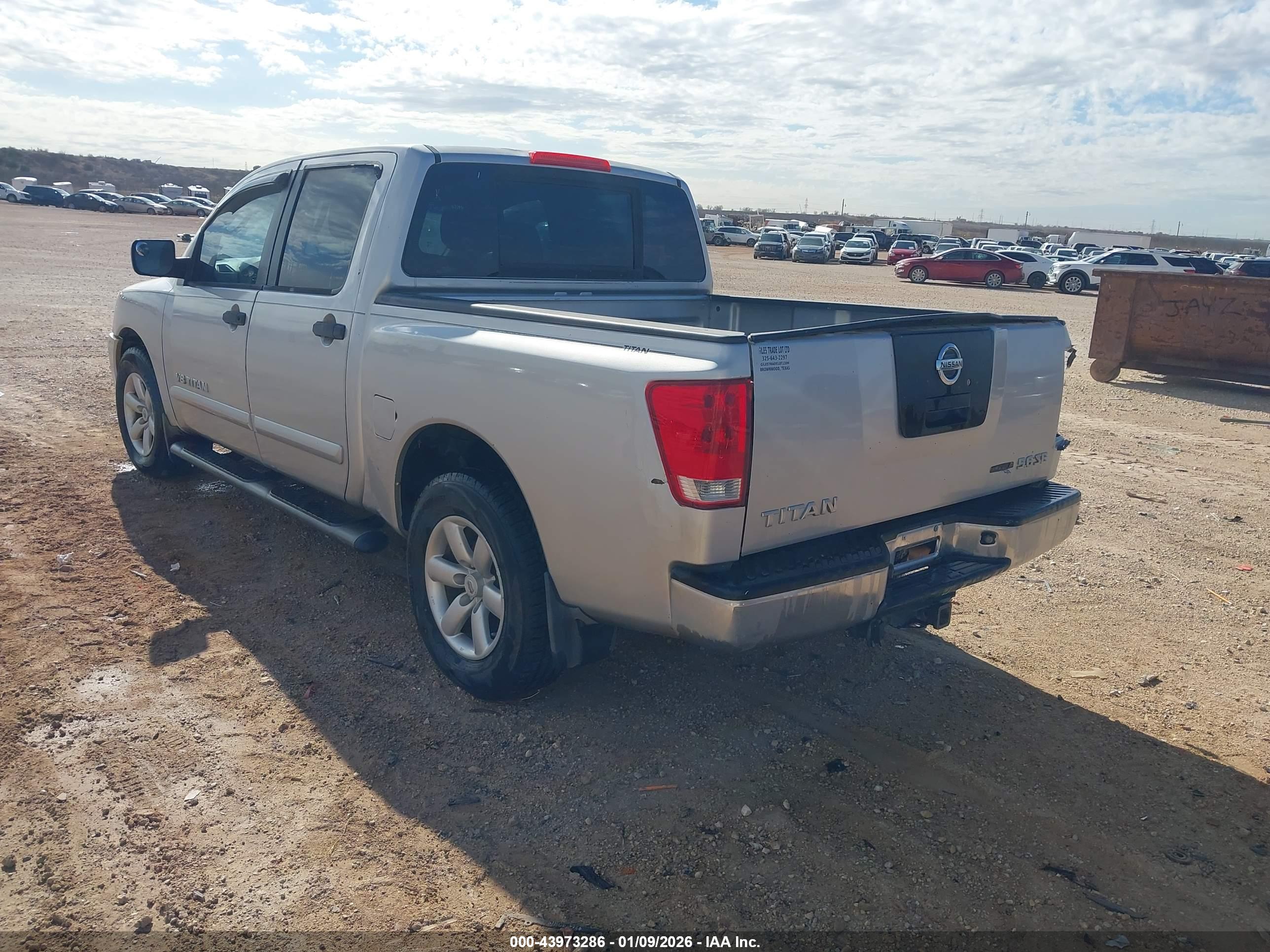 NISSAN TITAN image 3