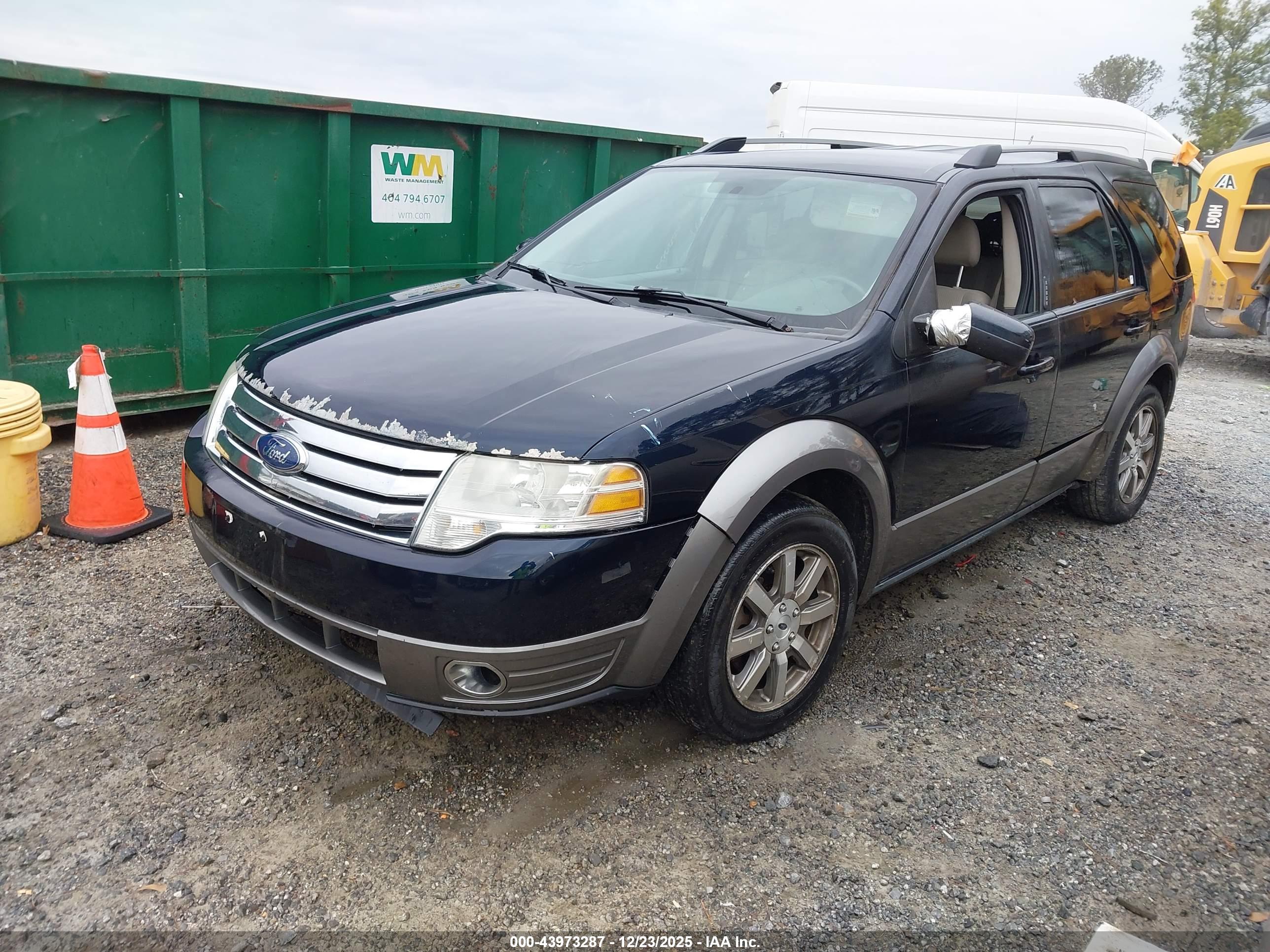 FORD TAURUS image 2