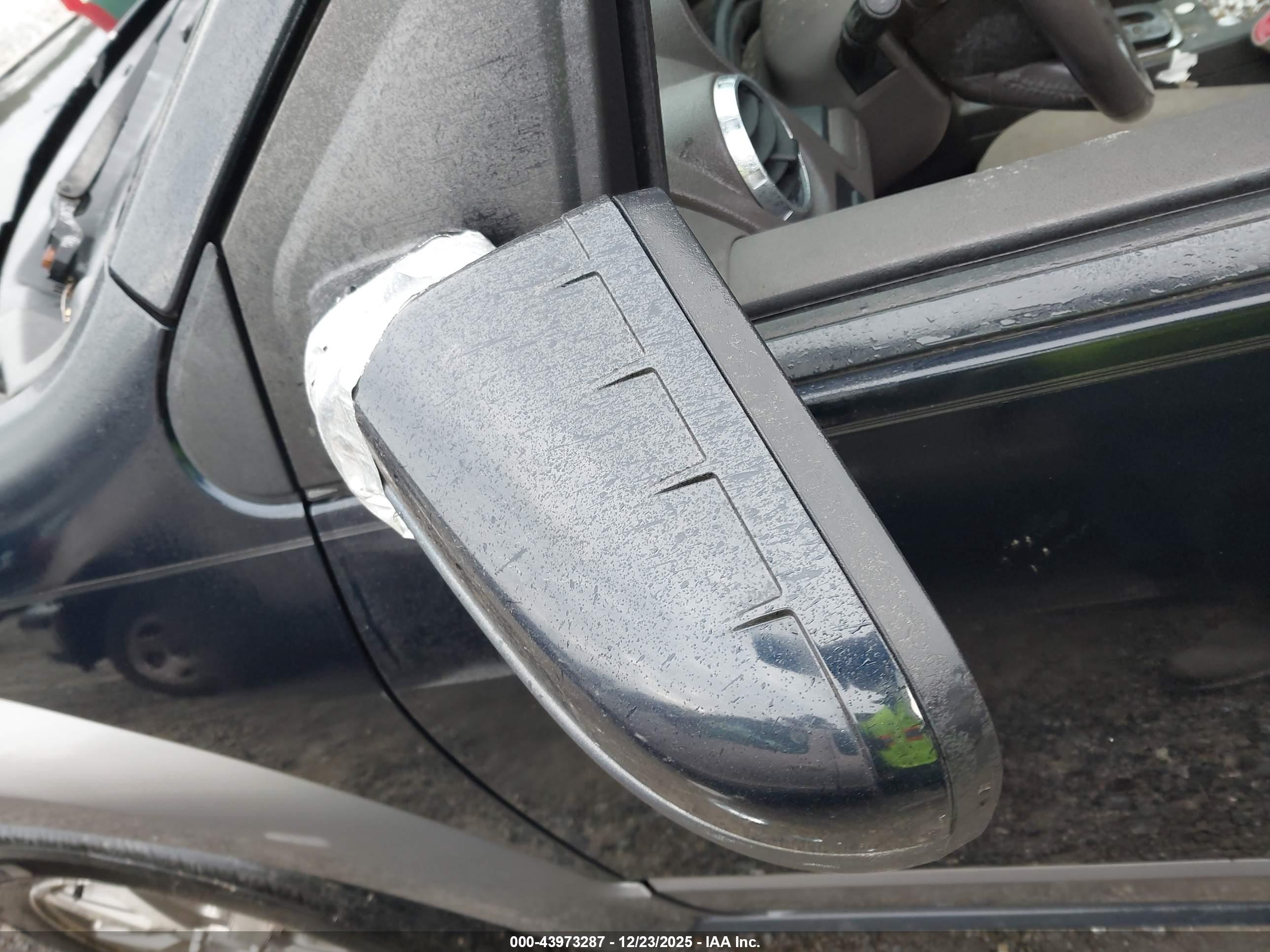 FORD TAURUS image 6