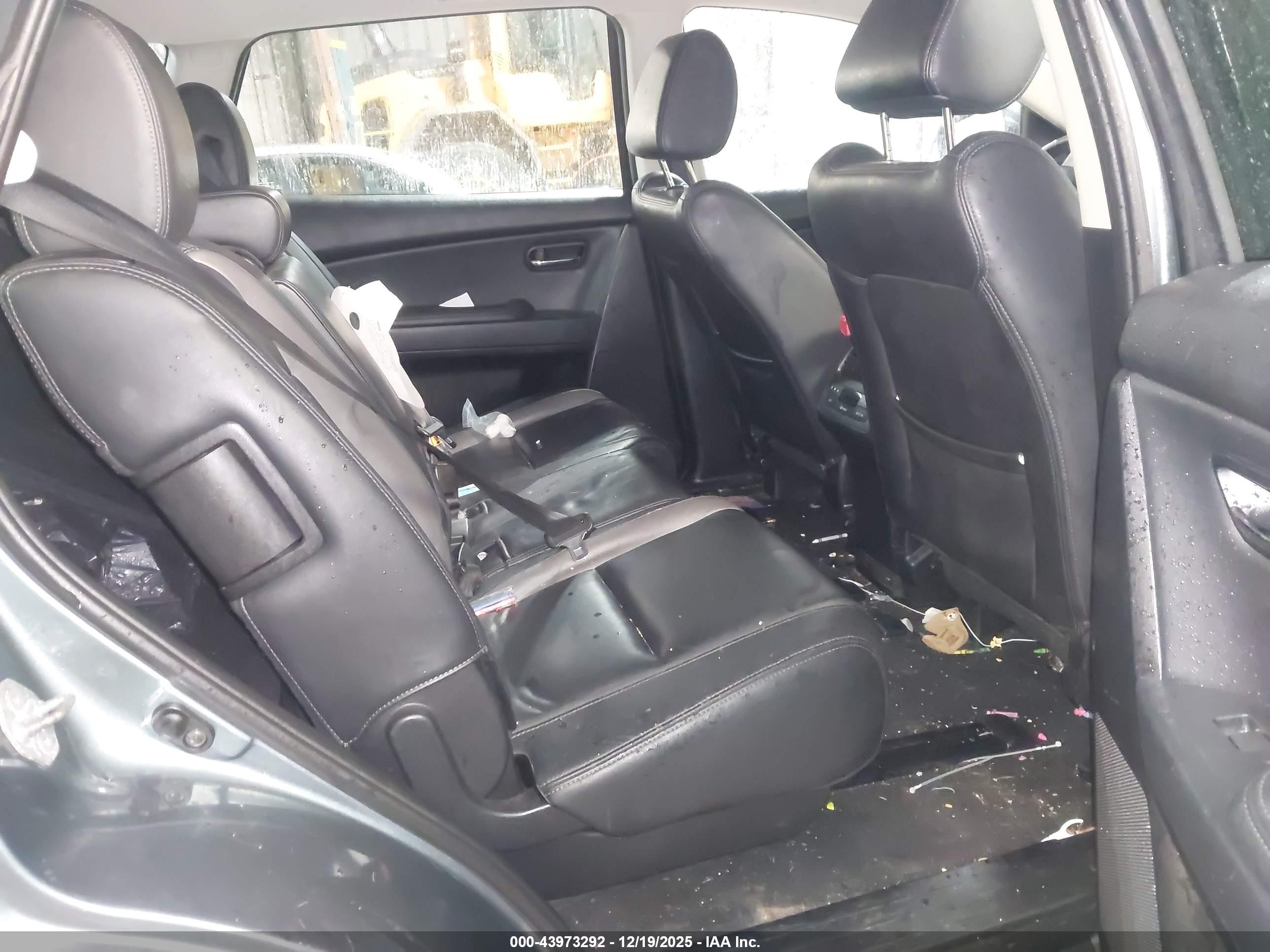MAZDA CX-9 image 8