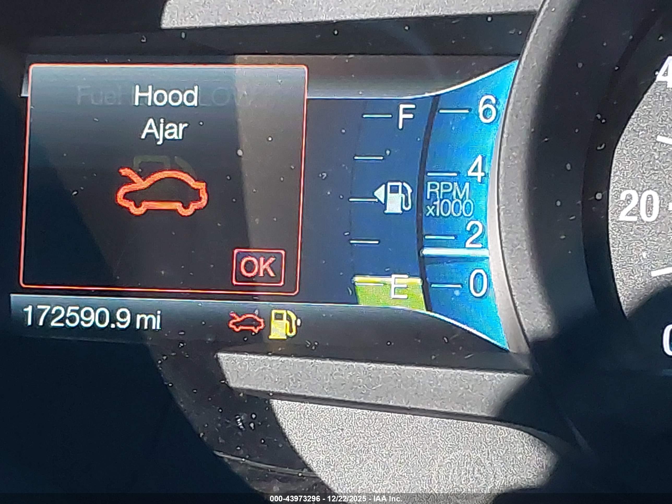 FORD FUSION image 7