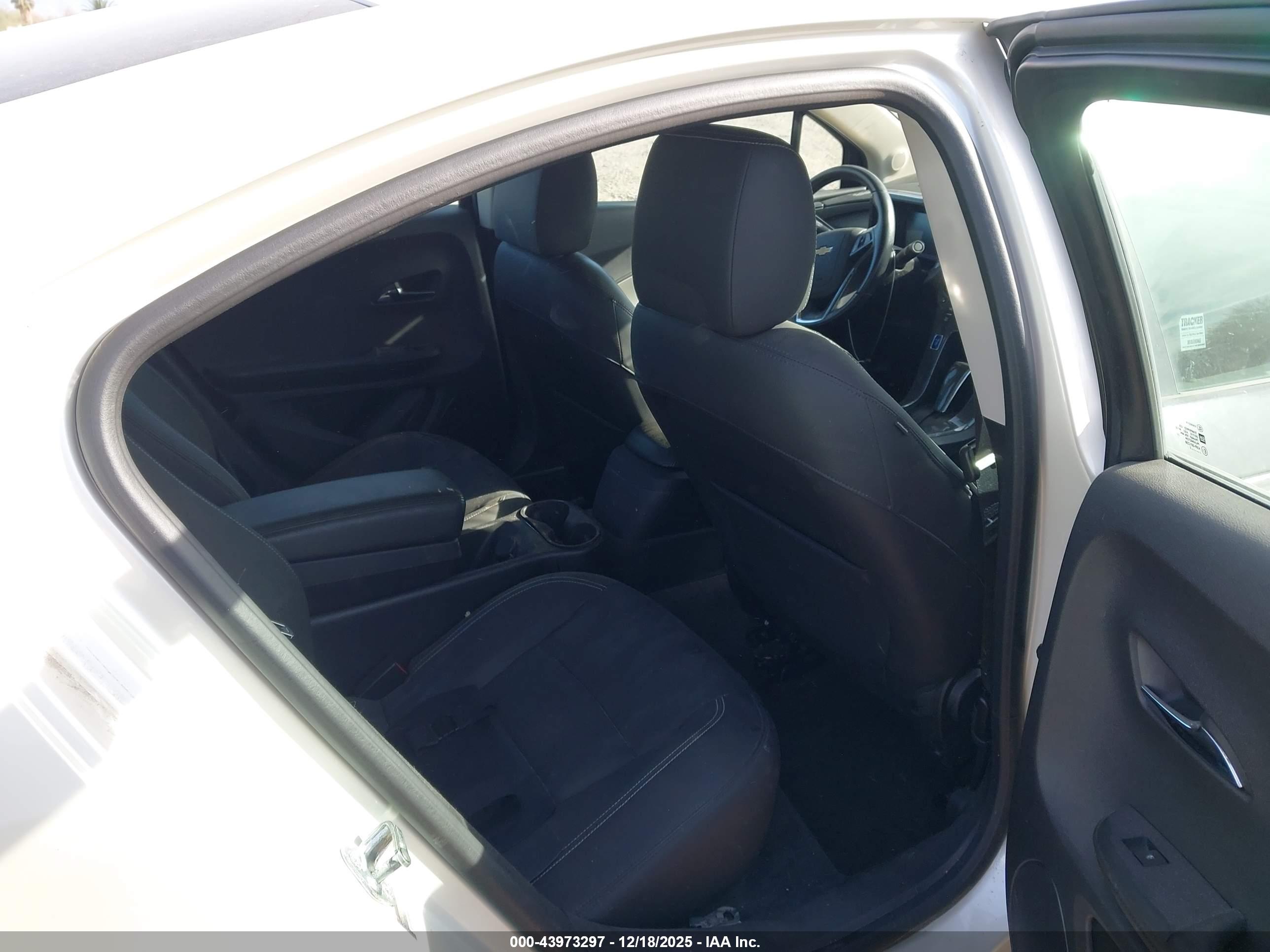 CHEVROLET VOLT image 8