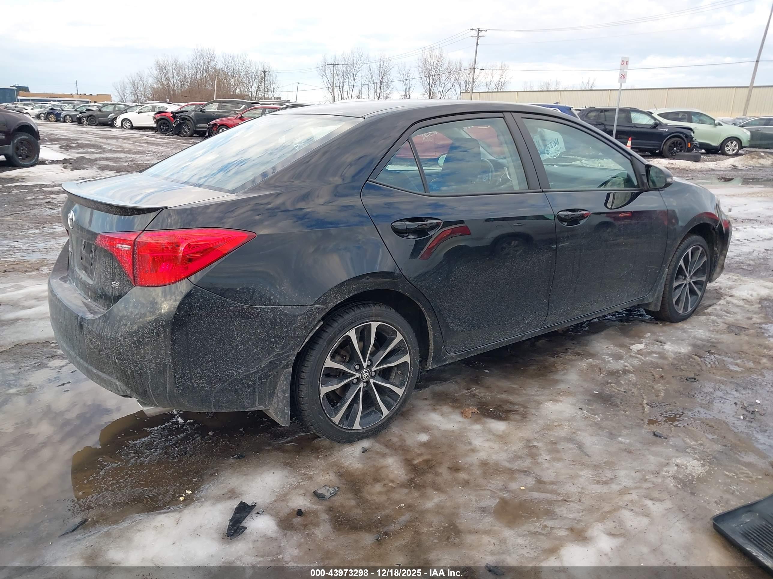 TOYOTA COROLLA image 4