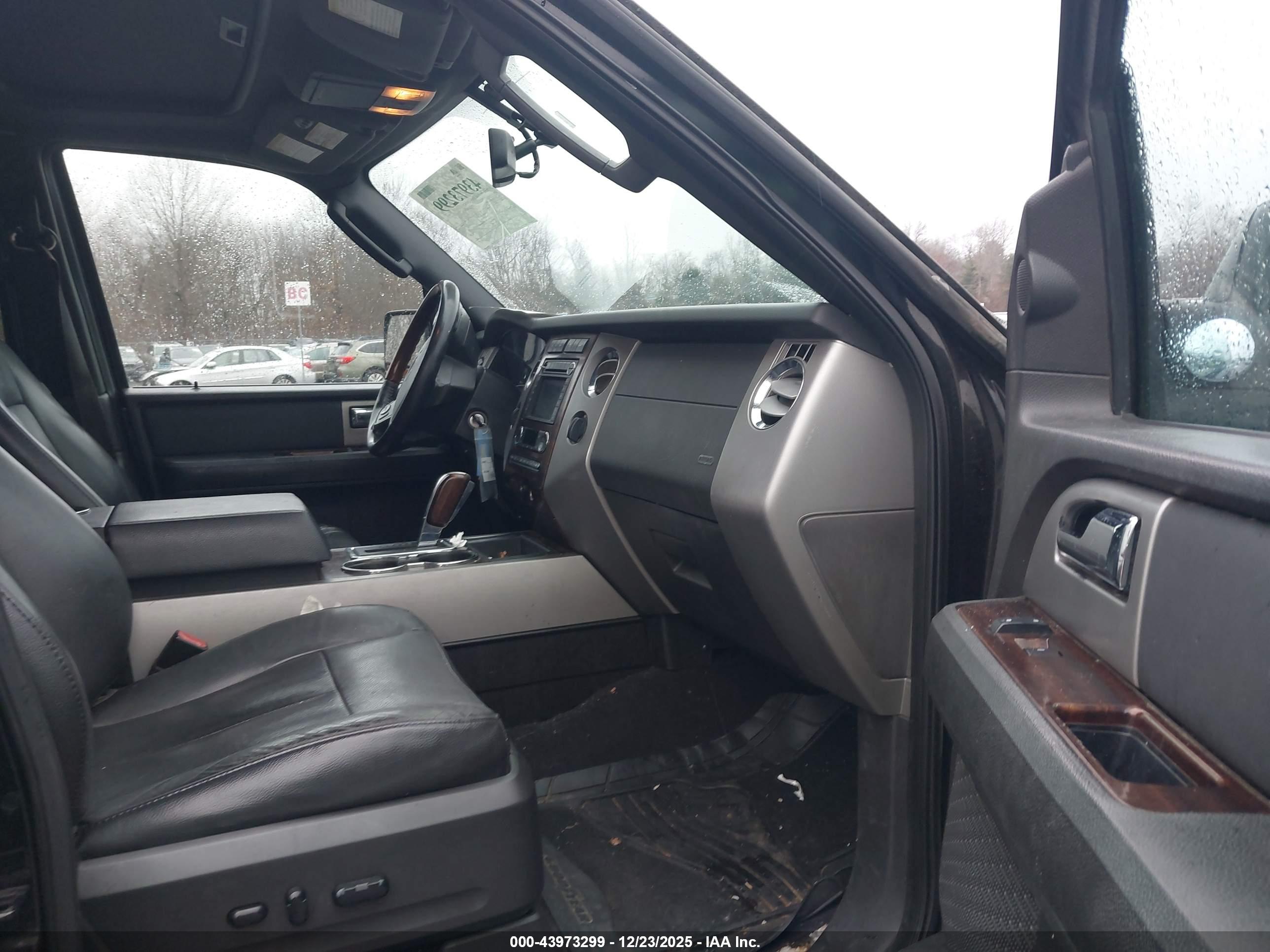 FORD EXPEDITION image 5