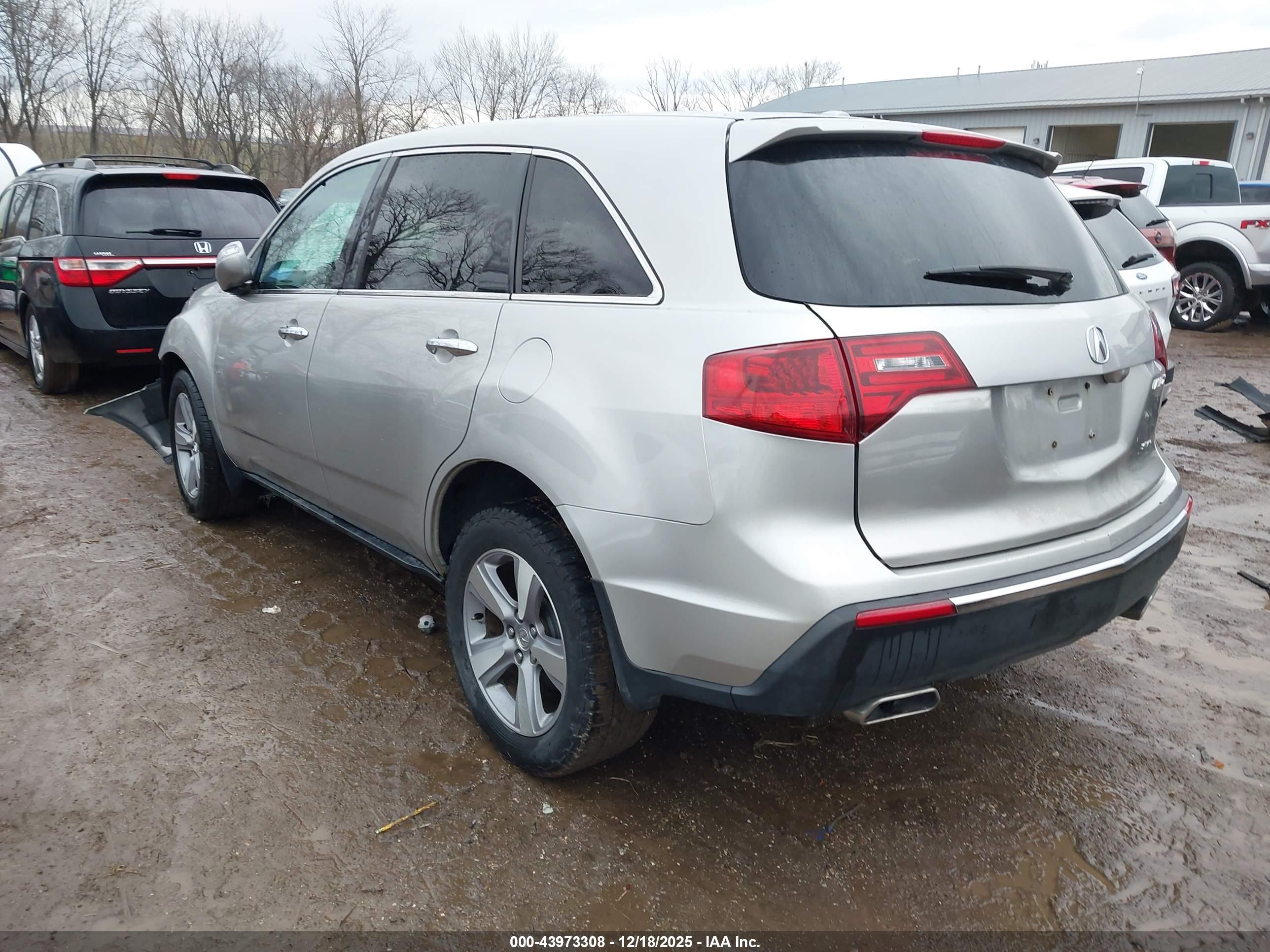 ACURA MDX image 3