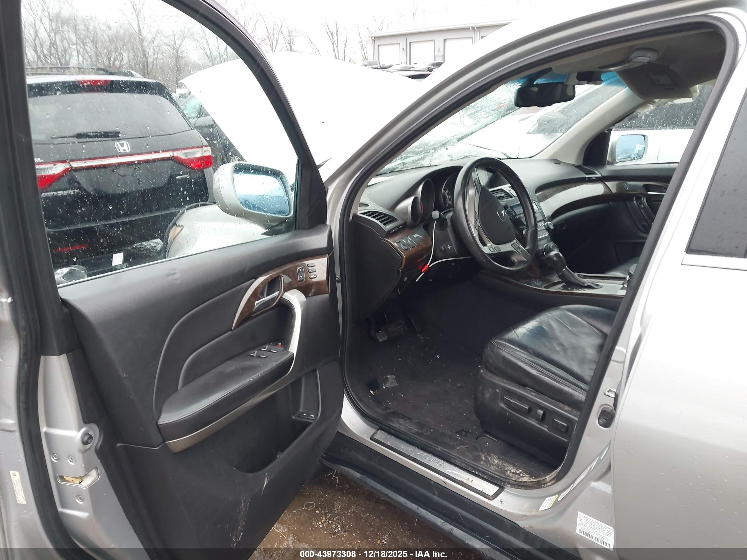 ACURA MDX image 5