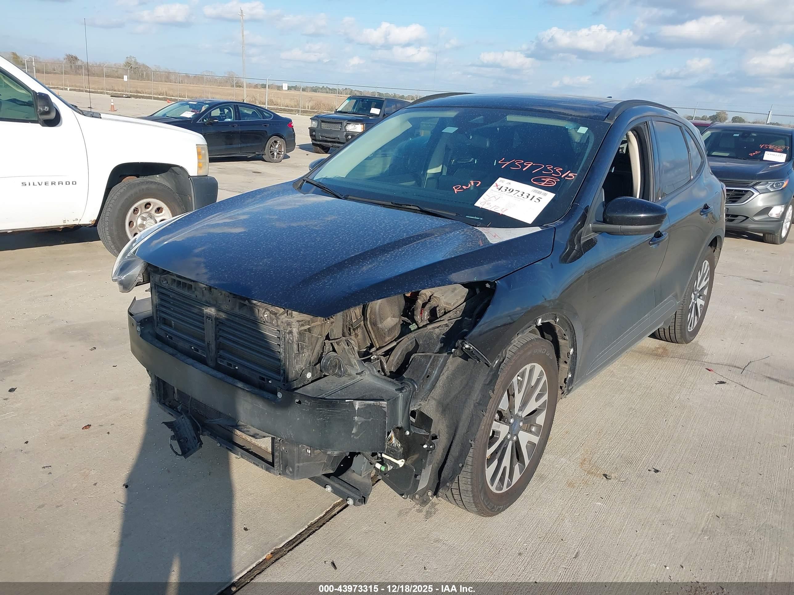 FORD ESCAPE image 6