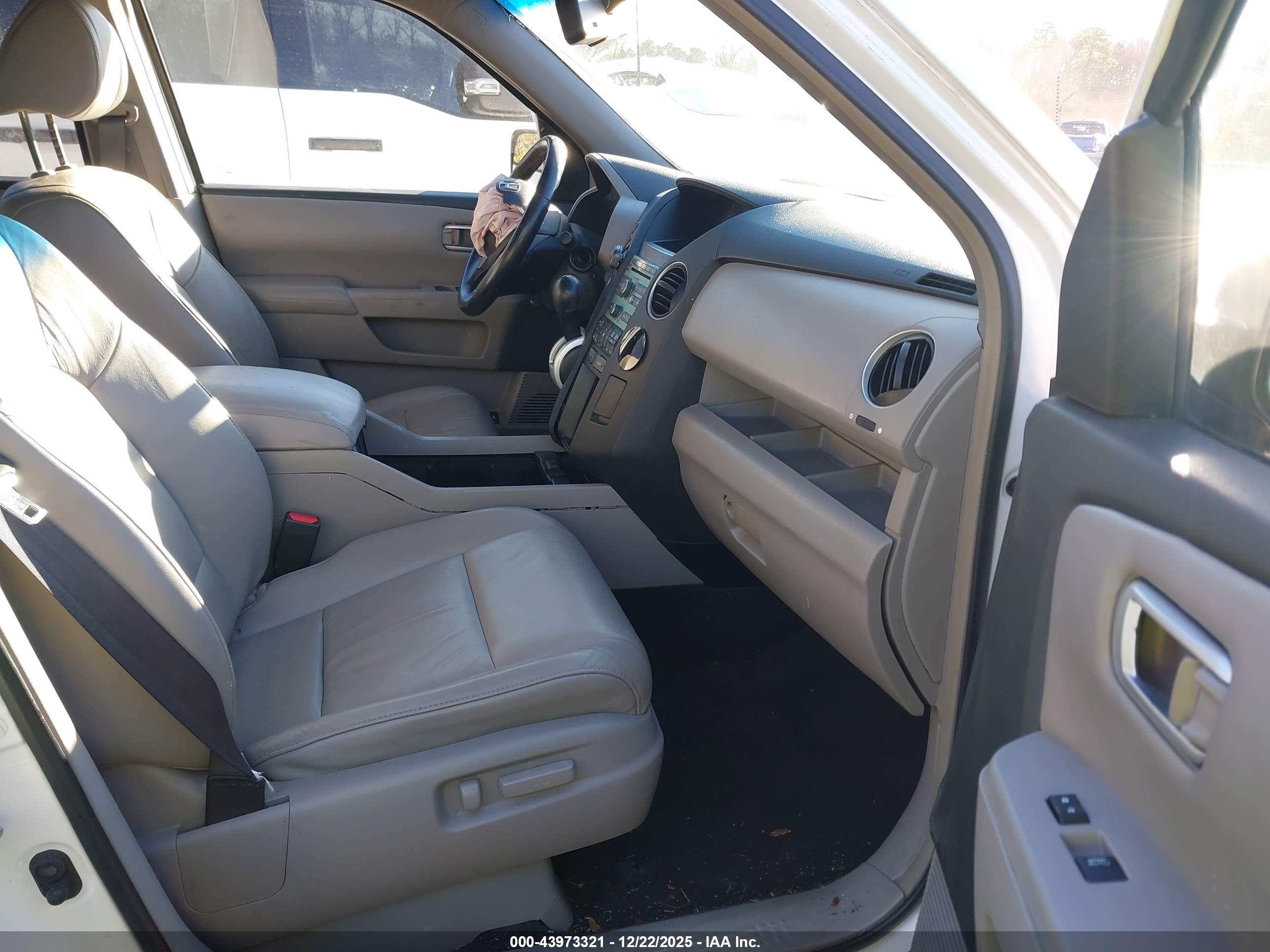 HONDA PILOT image 5