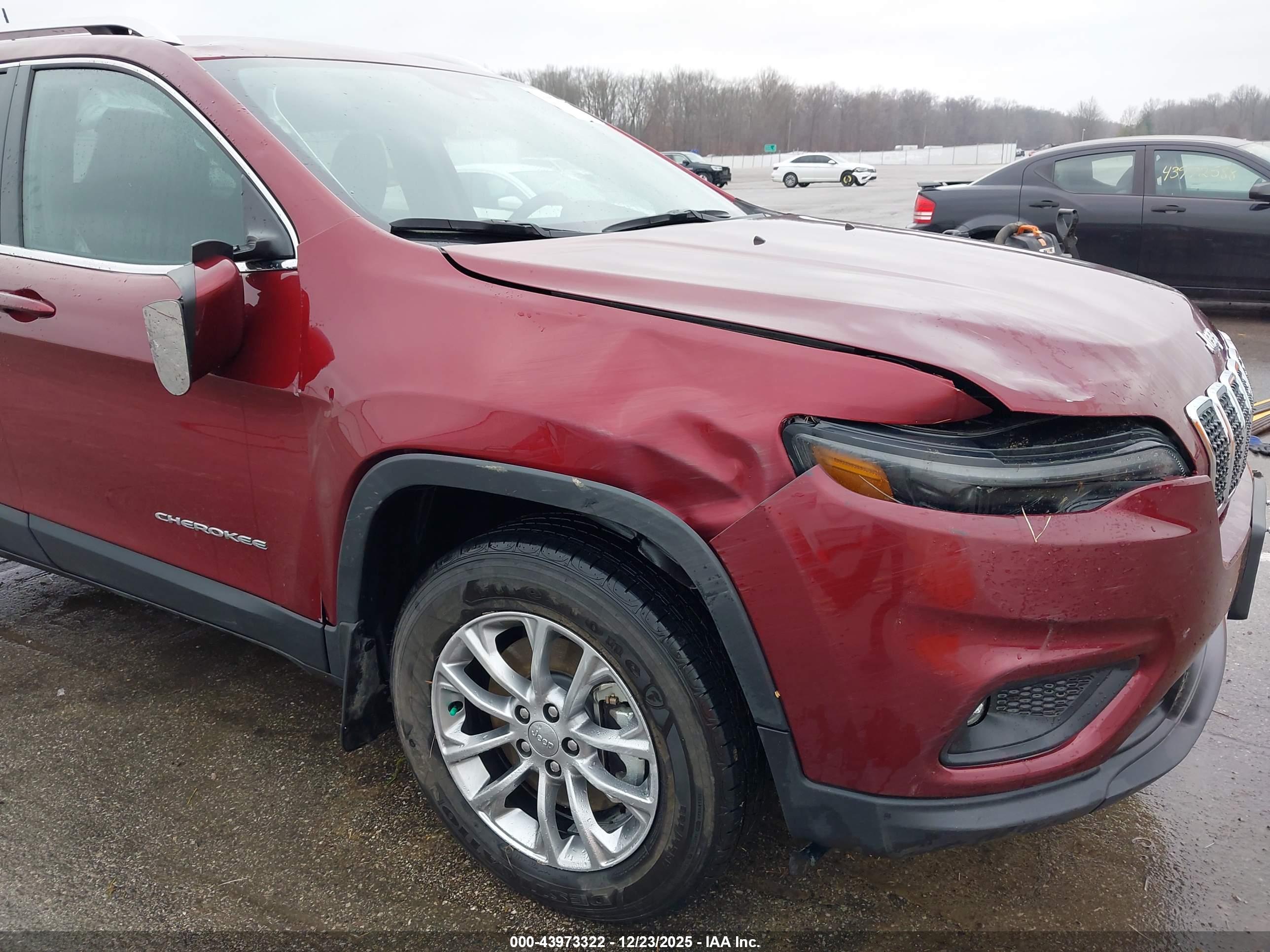 JEEP CHEROKEE image 6