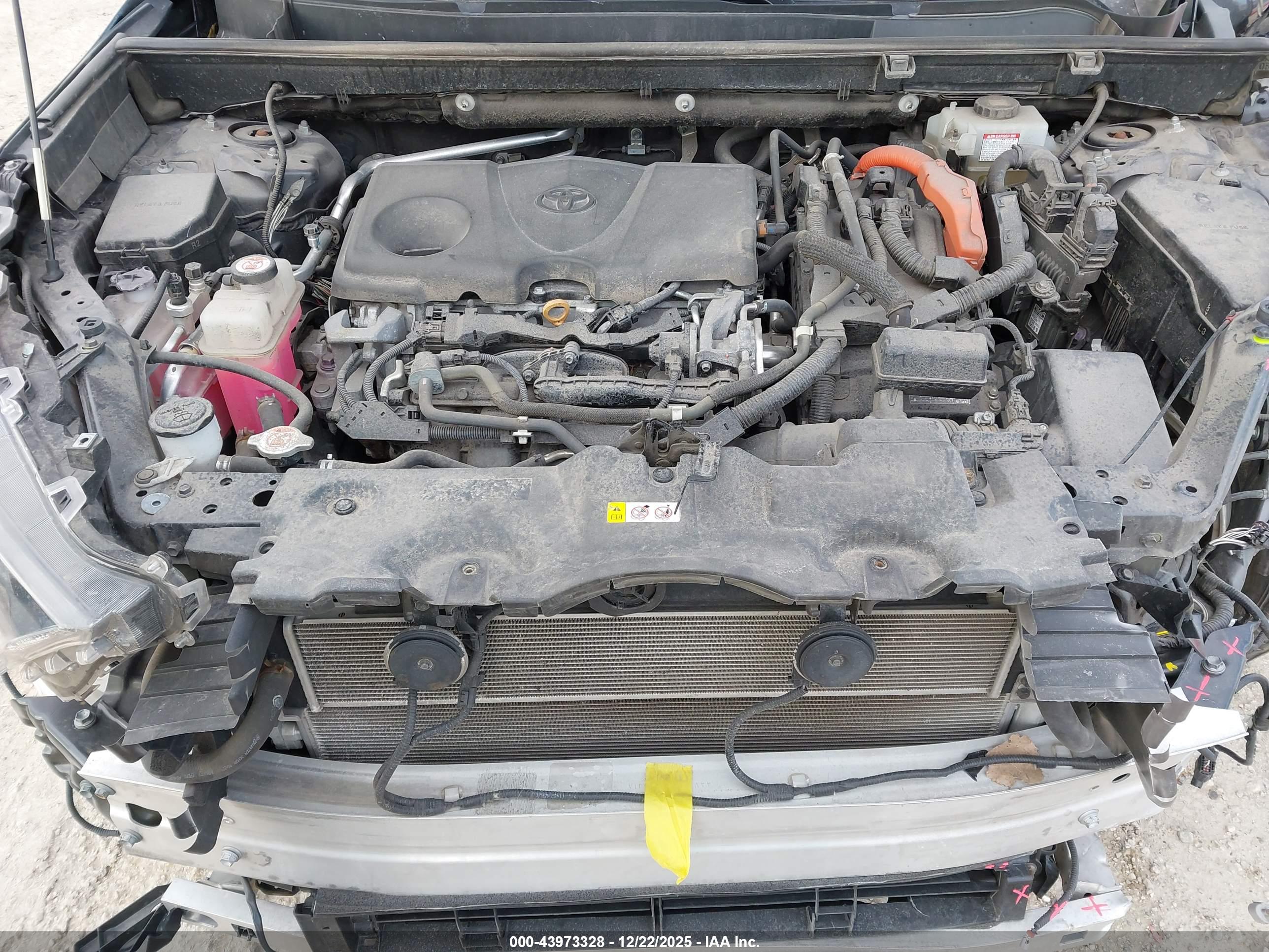 TOYOTA RAV4 image 10