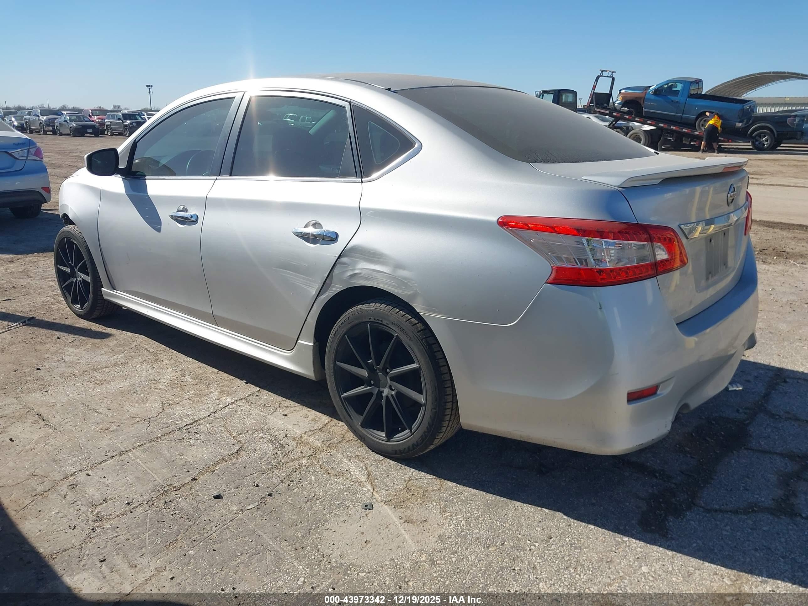 NISSAN SENTRA image 3