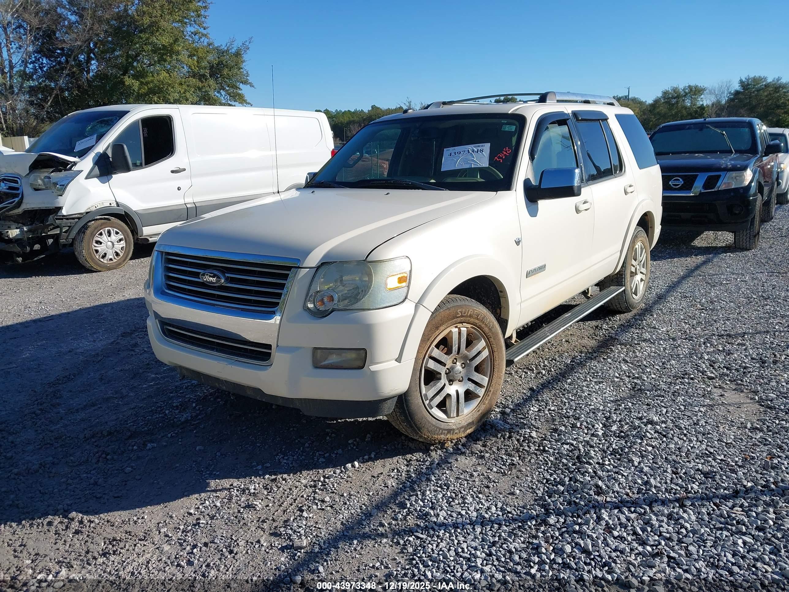 FORD EXPLORER image 2