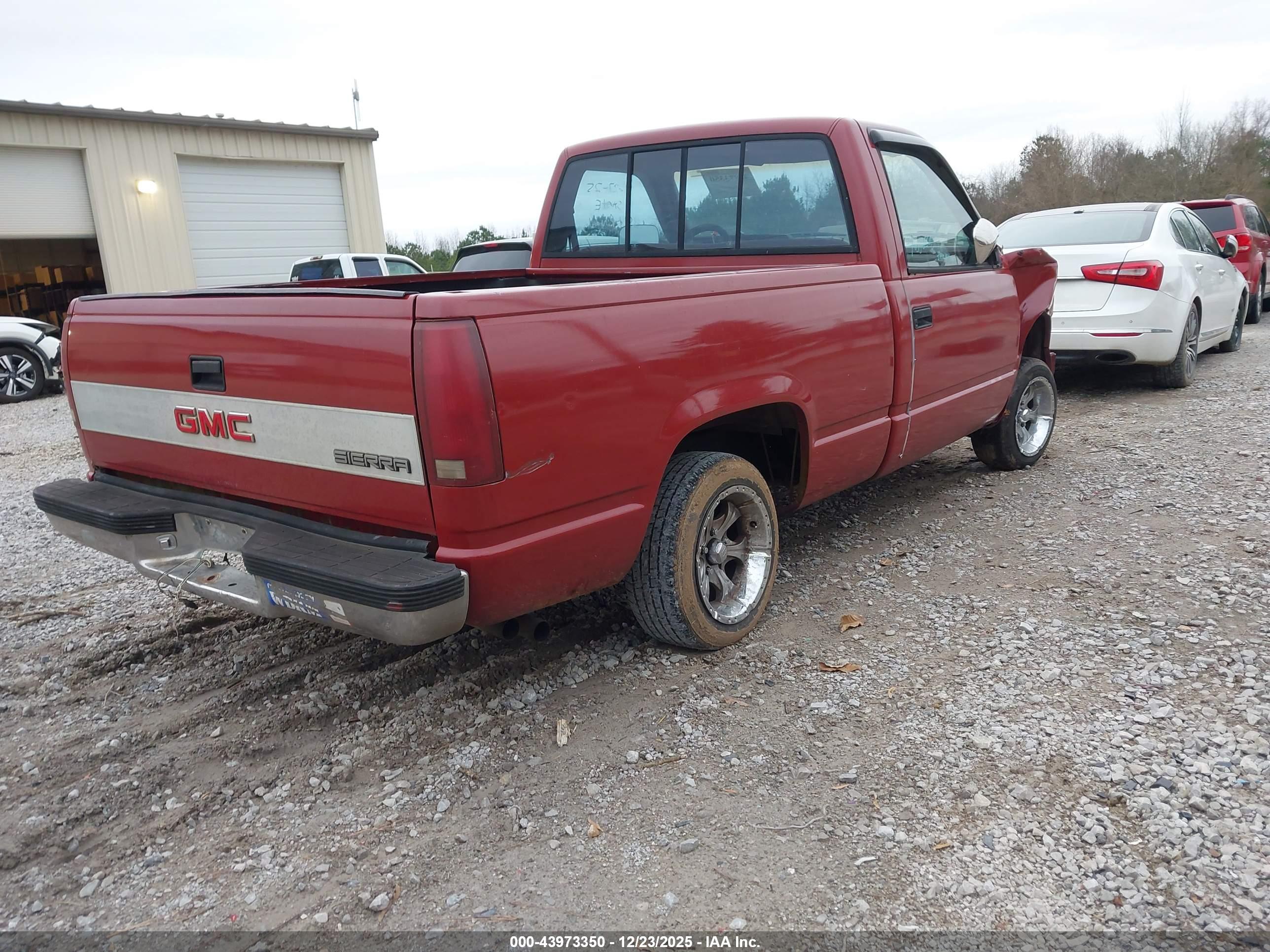 GMC SIERRA image 4