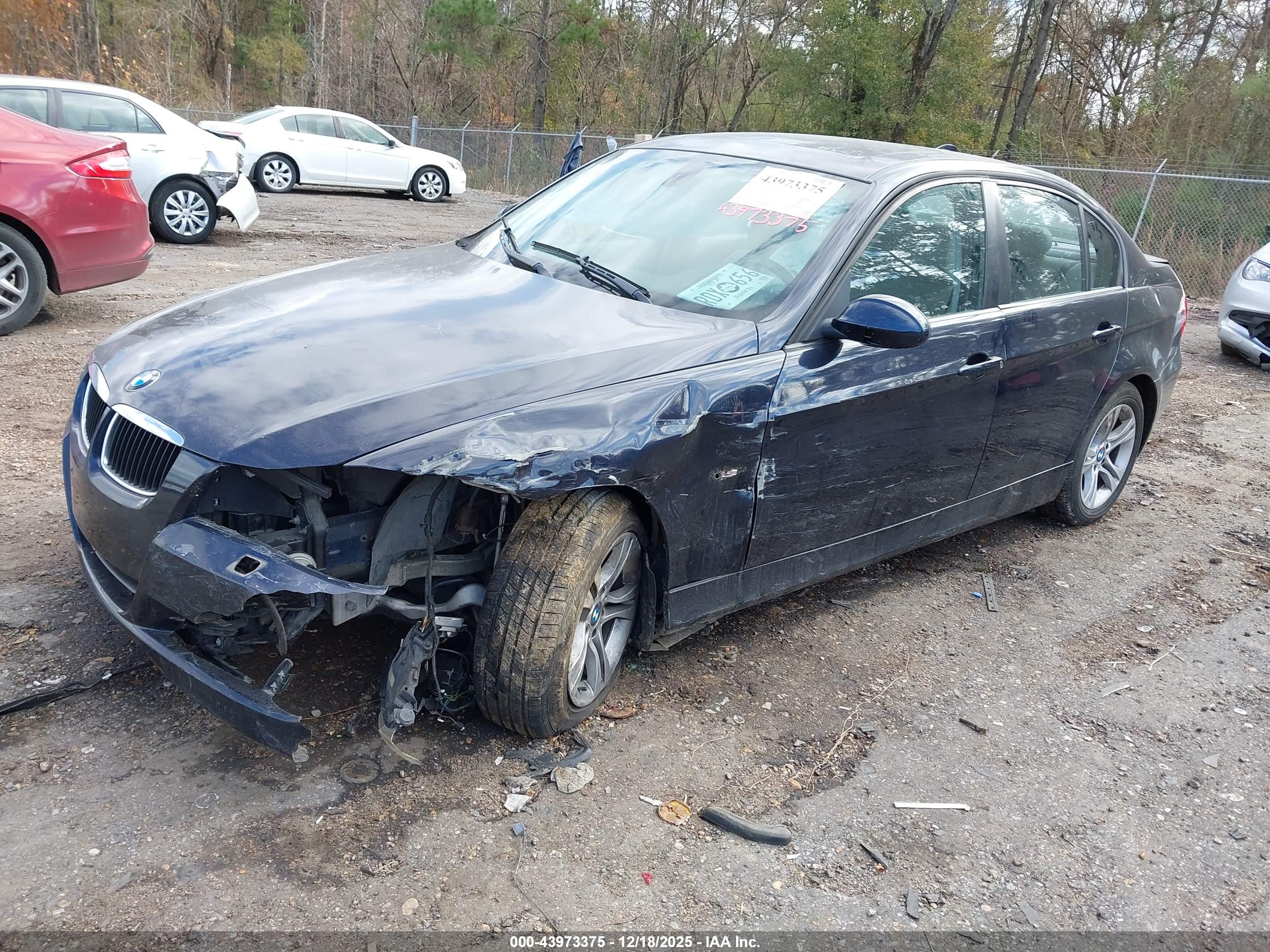 BMW 328I image 2