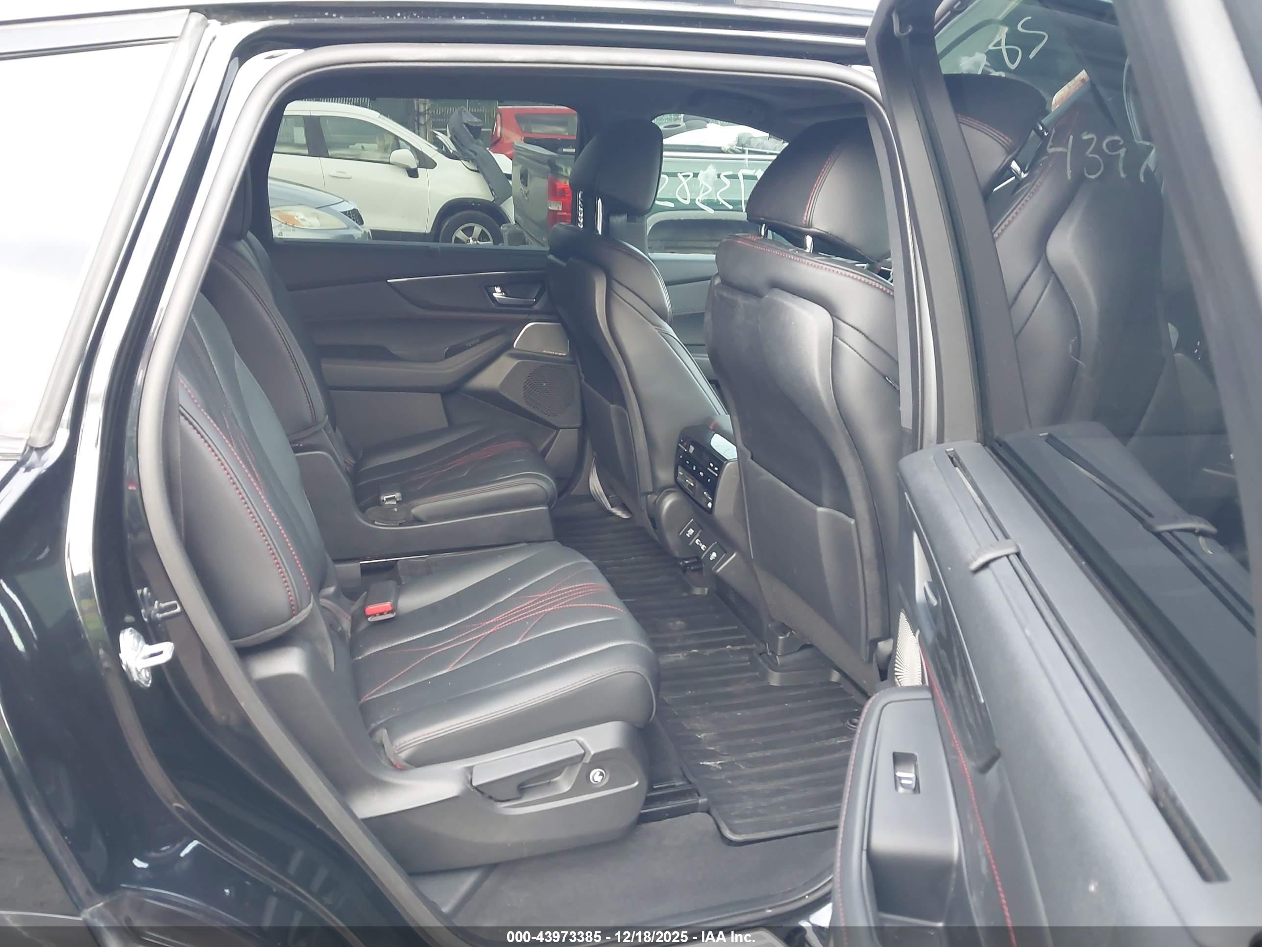 ACURA MDX image 8