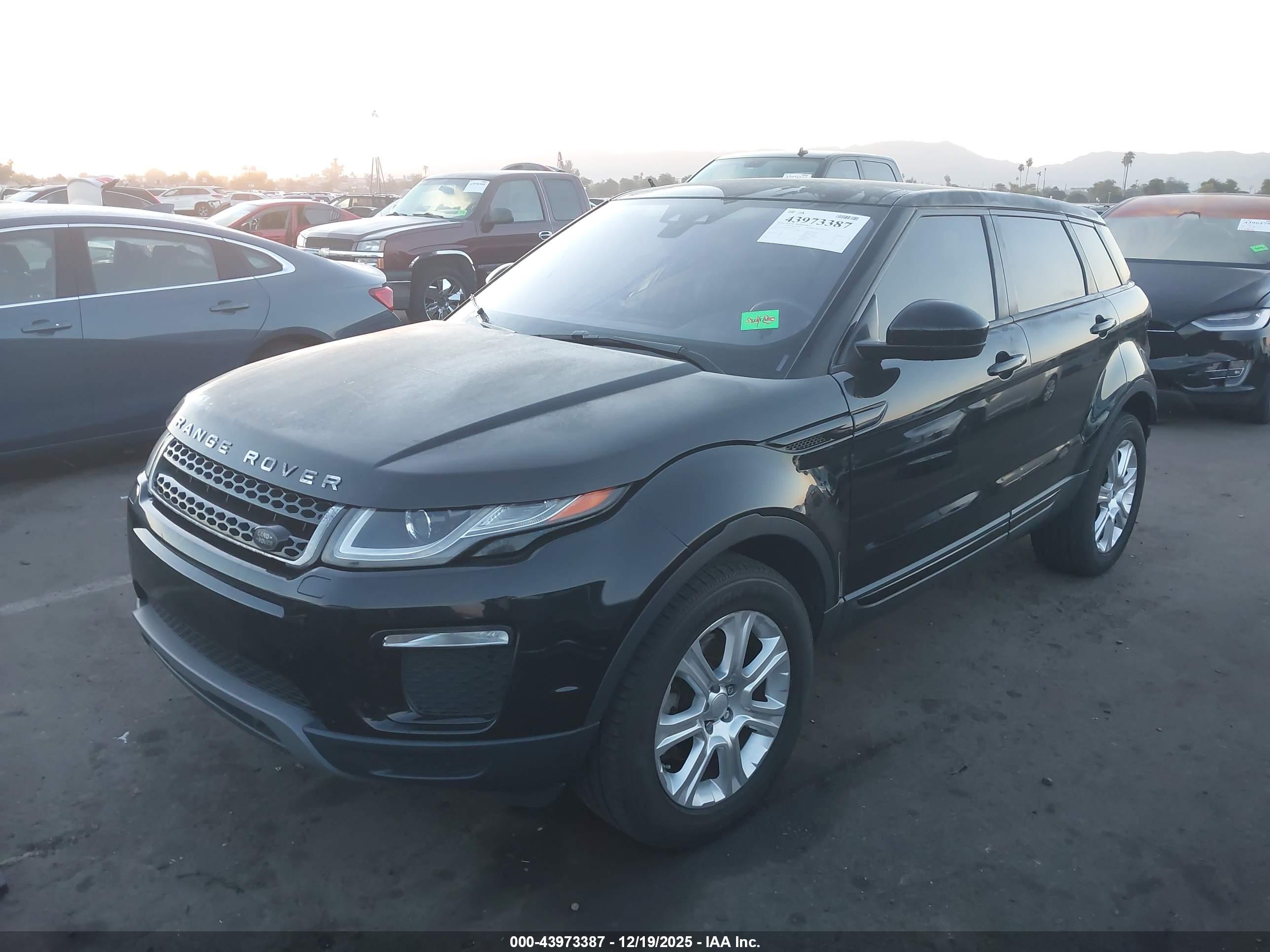 LAND ROVER image 2
