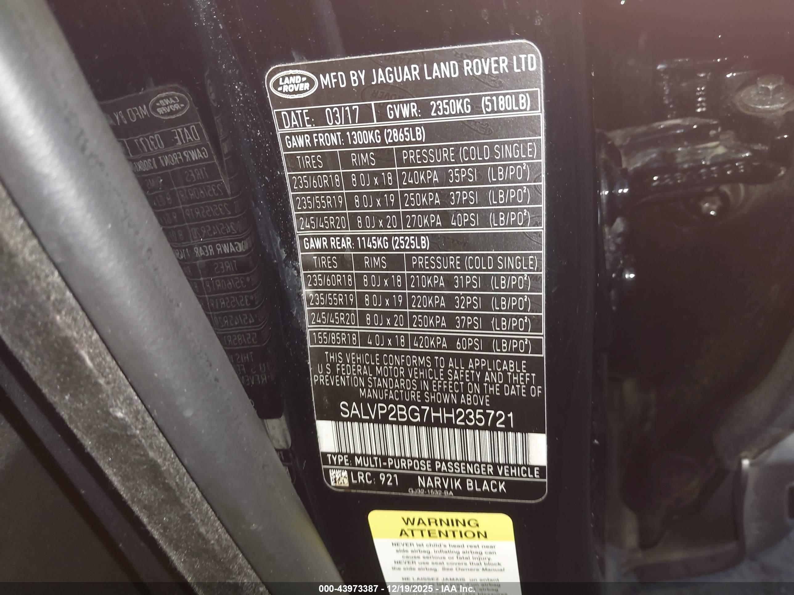LAND ROVER image 9