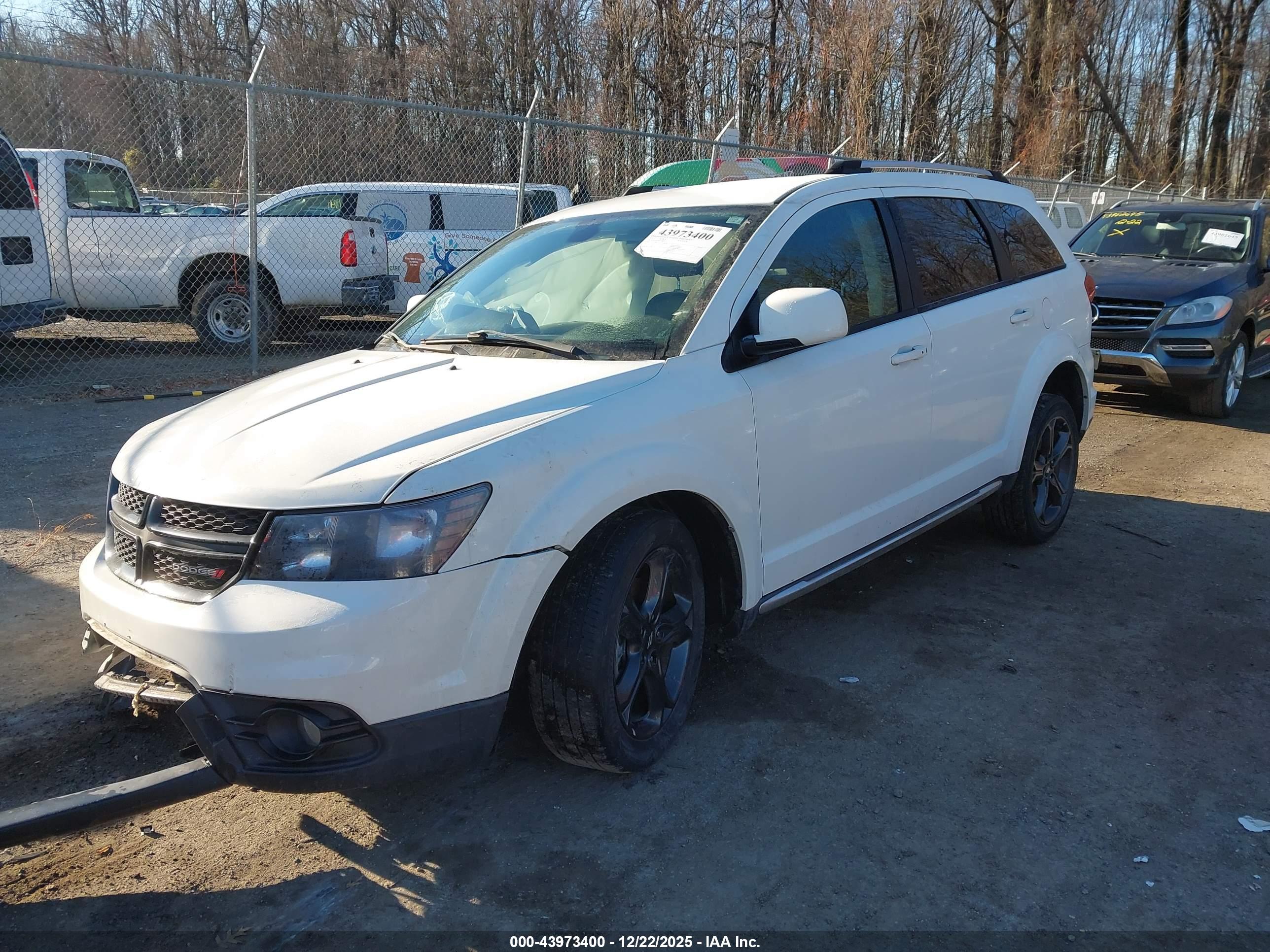 DODGE JOURNEY image 2