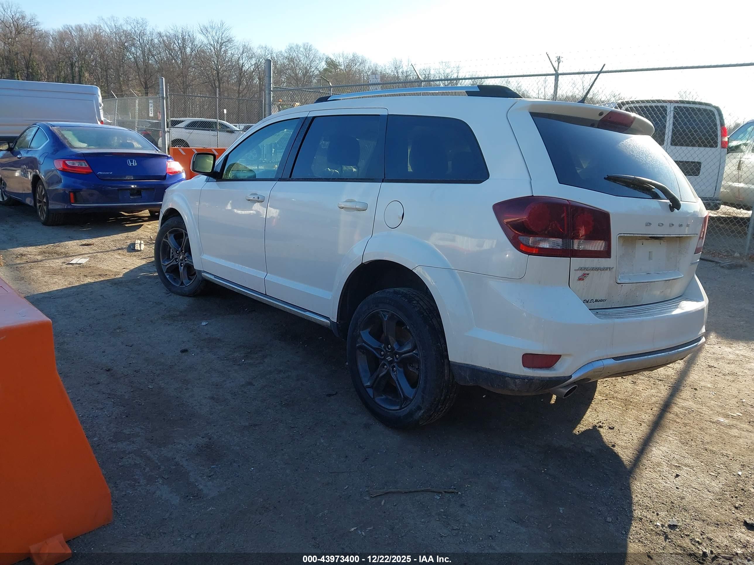 DODGE JOURNEY image 3