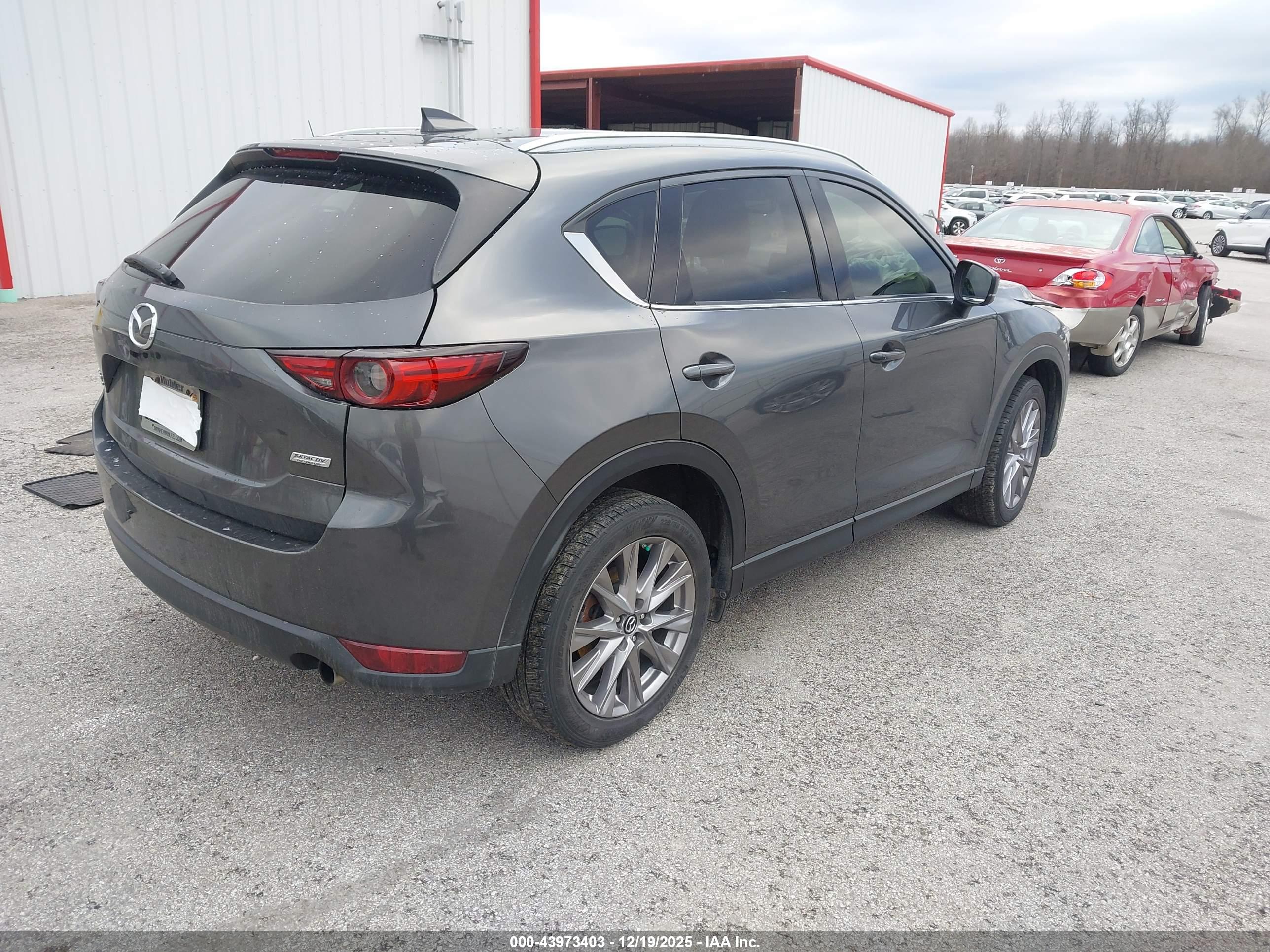 MAZDA CX-5 image 4