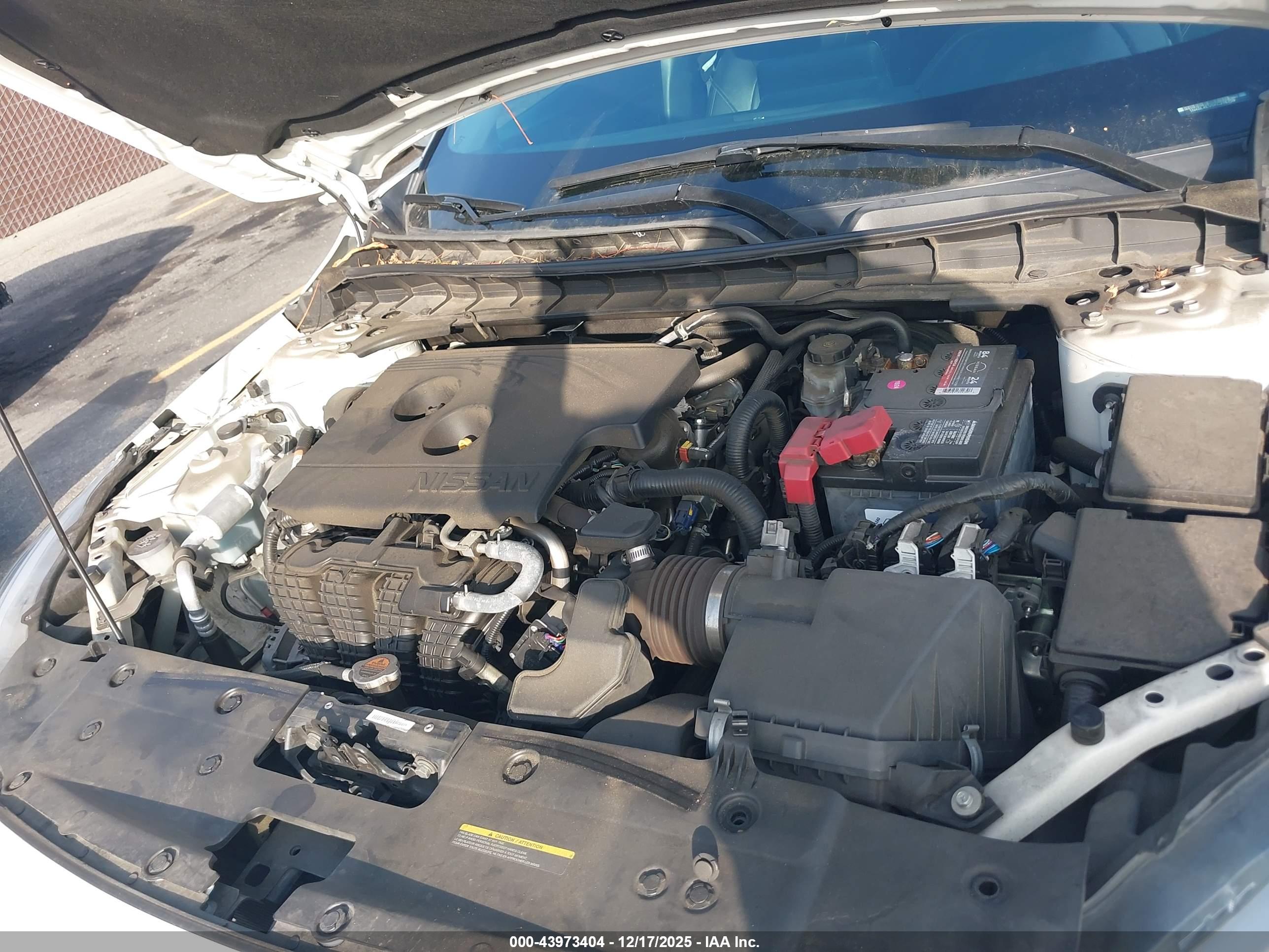 NISSAN ALTIMA image 10