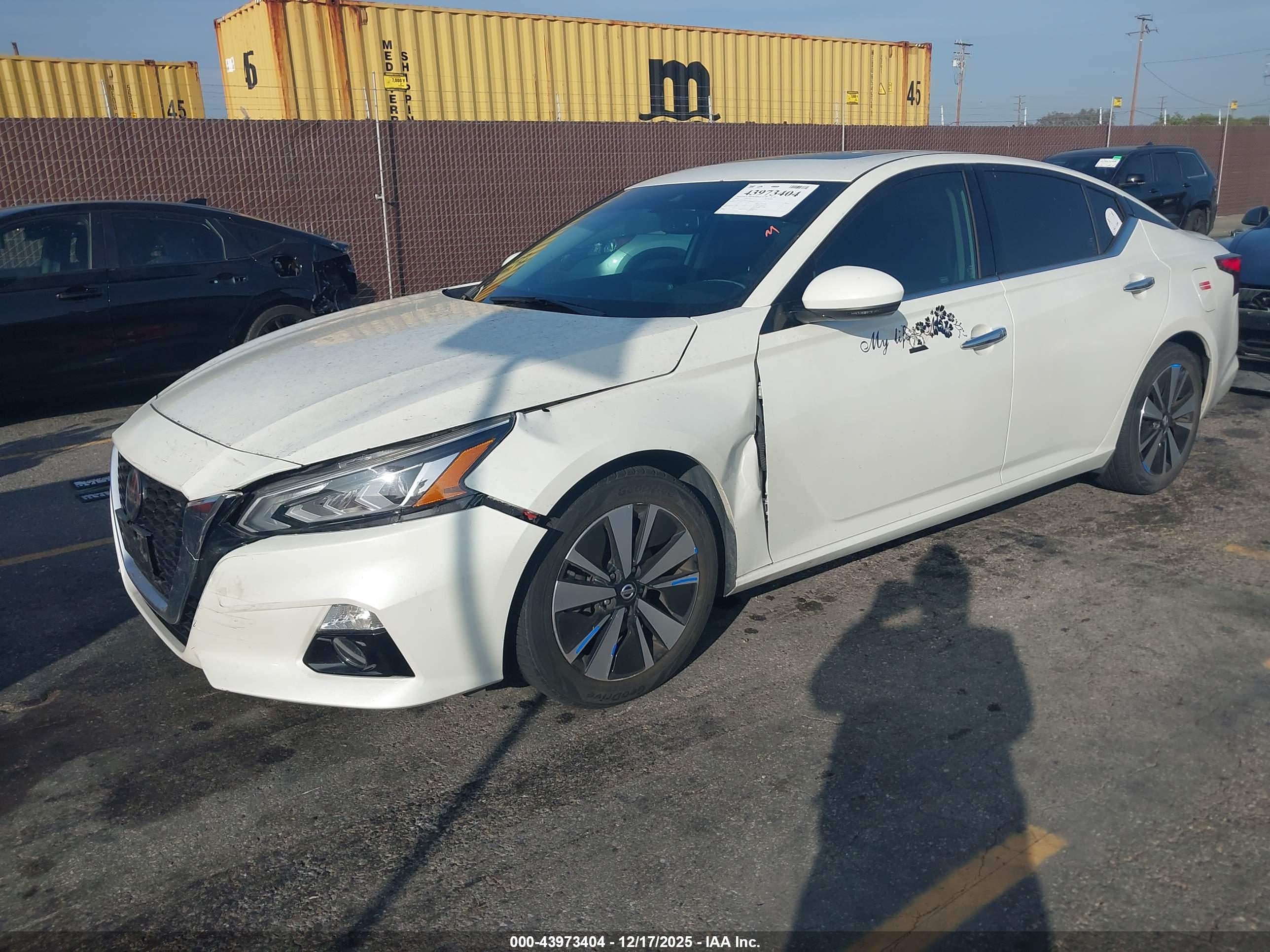 NISSAN ALTIMA image 2