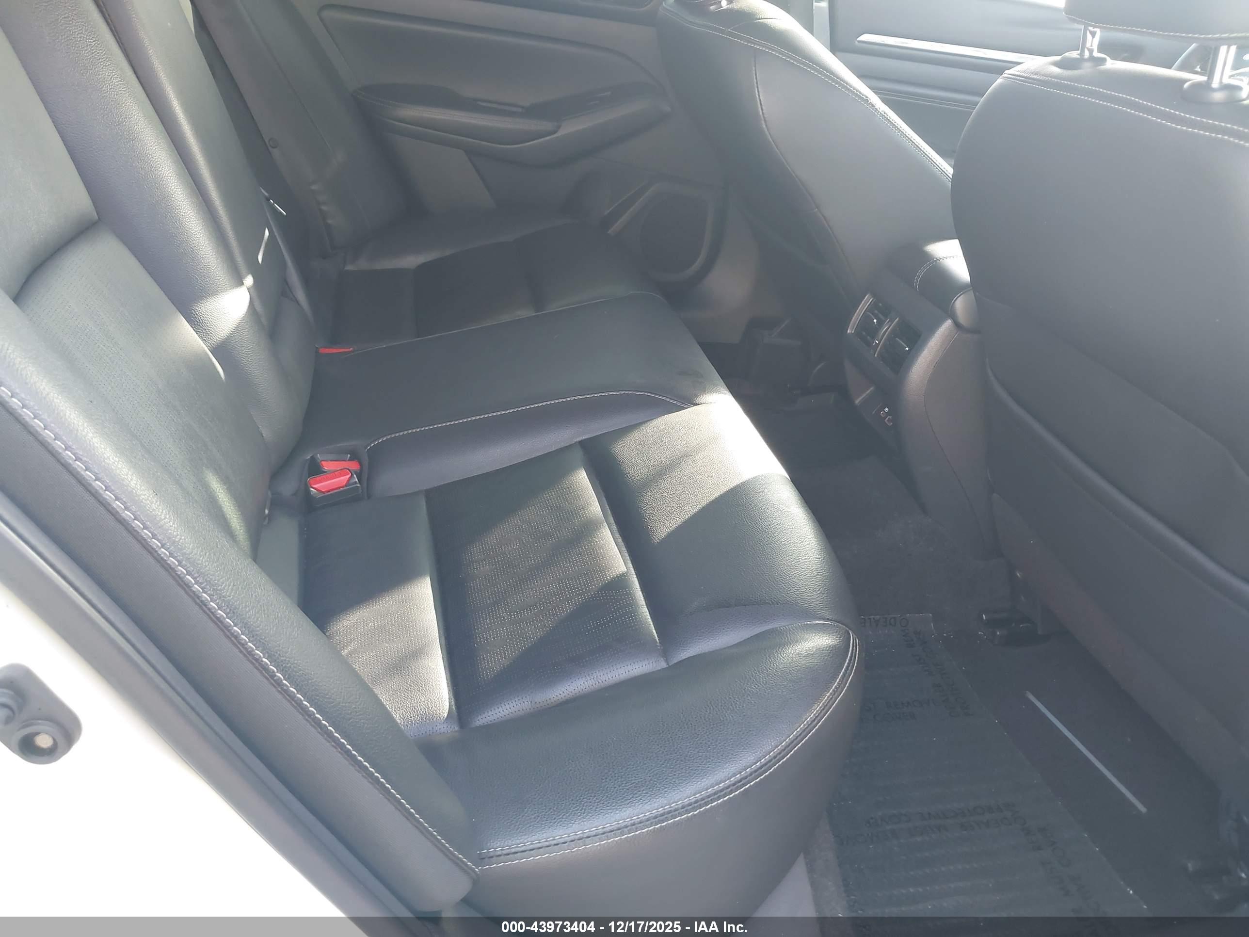 NISSAN ALTIMA image 8