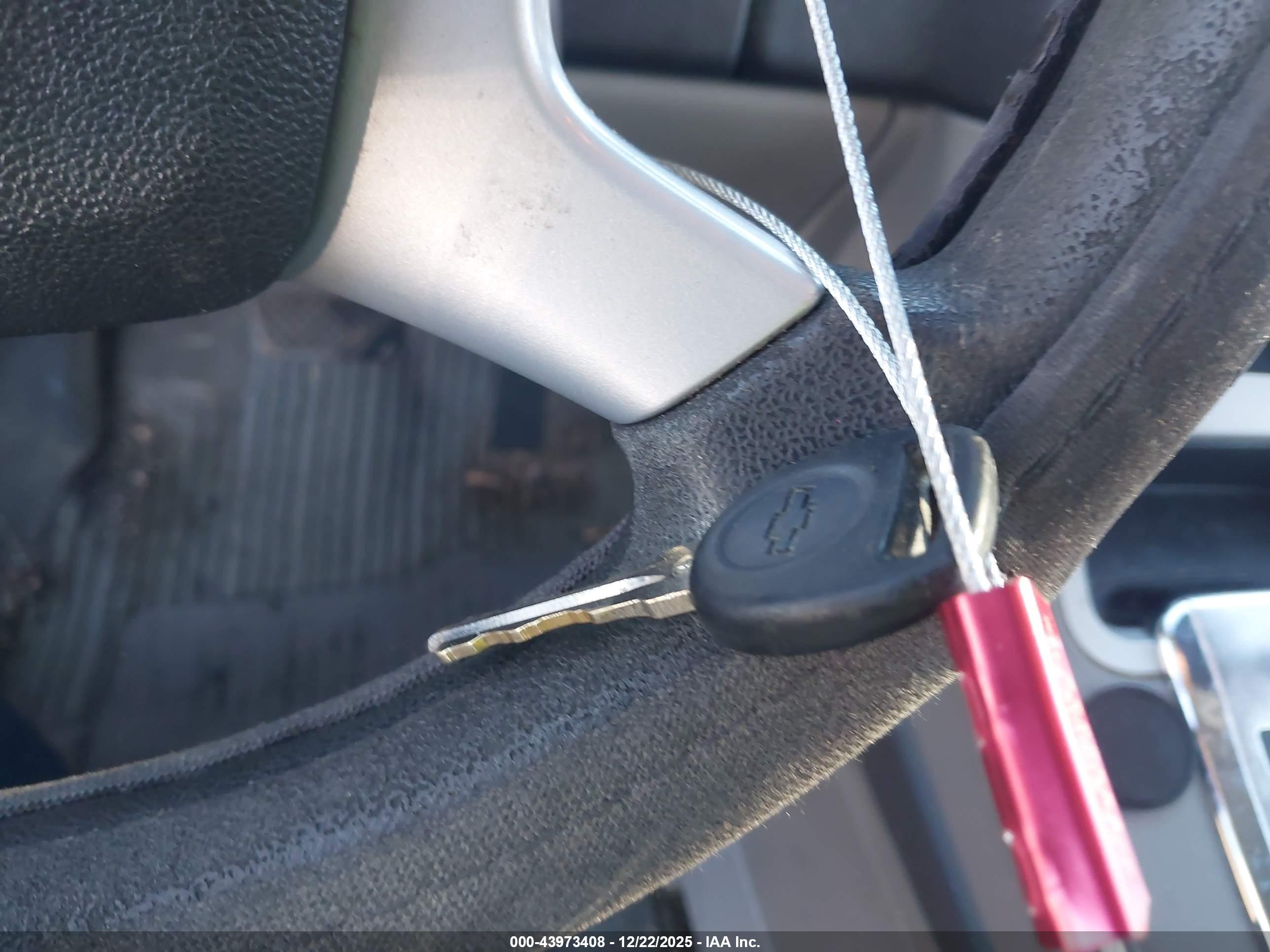 CHEVROLET EQUINOX image 11