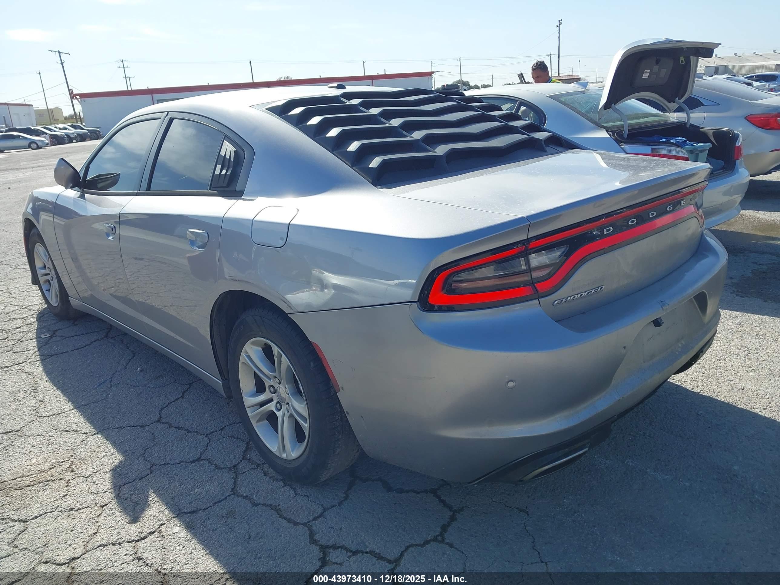 DODGE CHARGER image 3