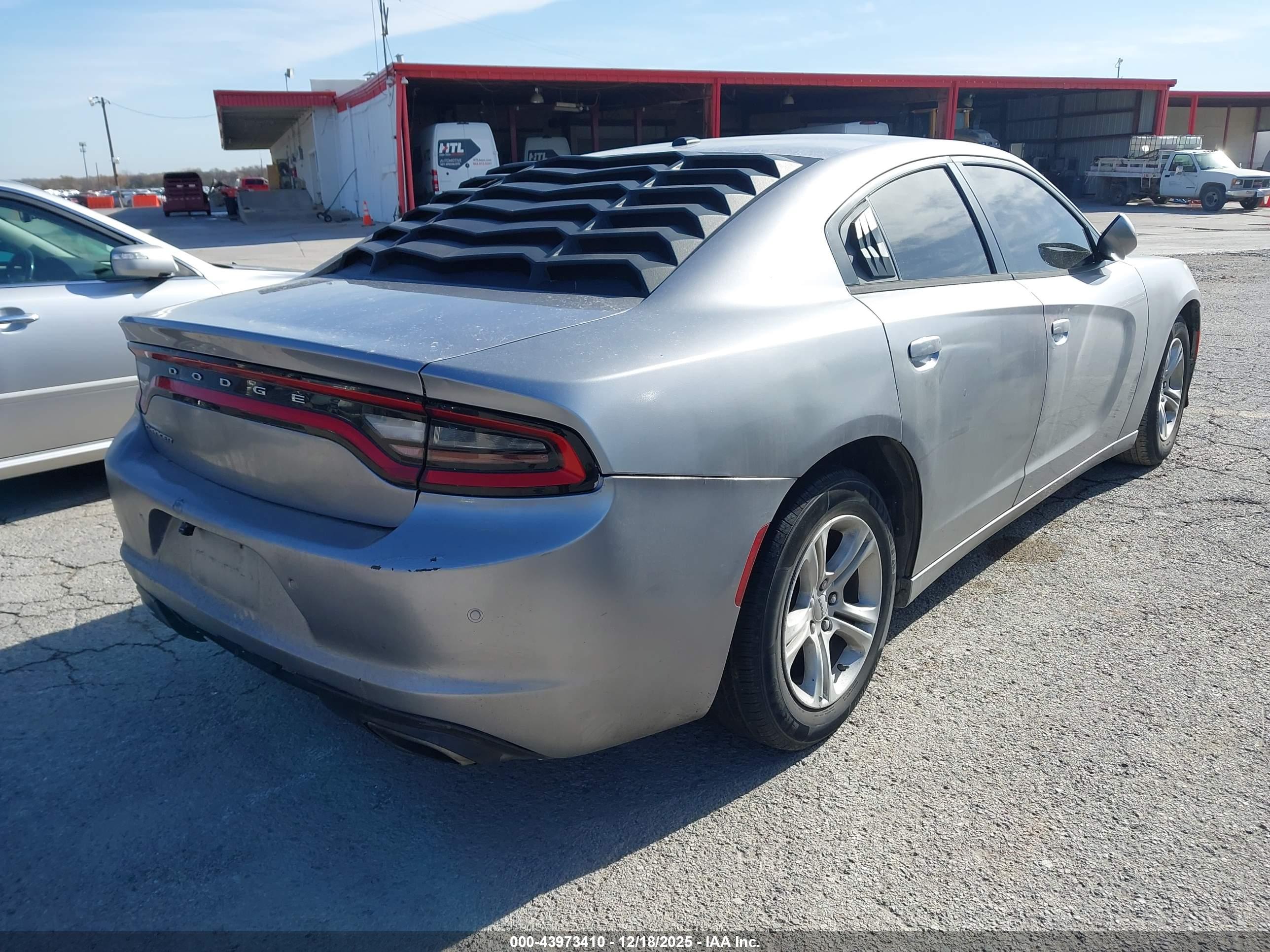 DODGE CHARGER image 4