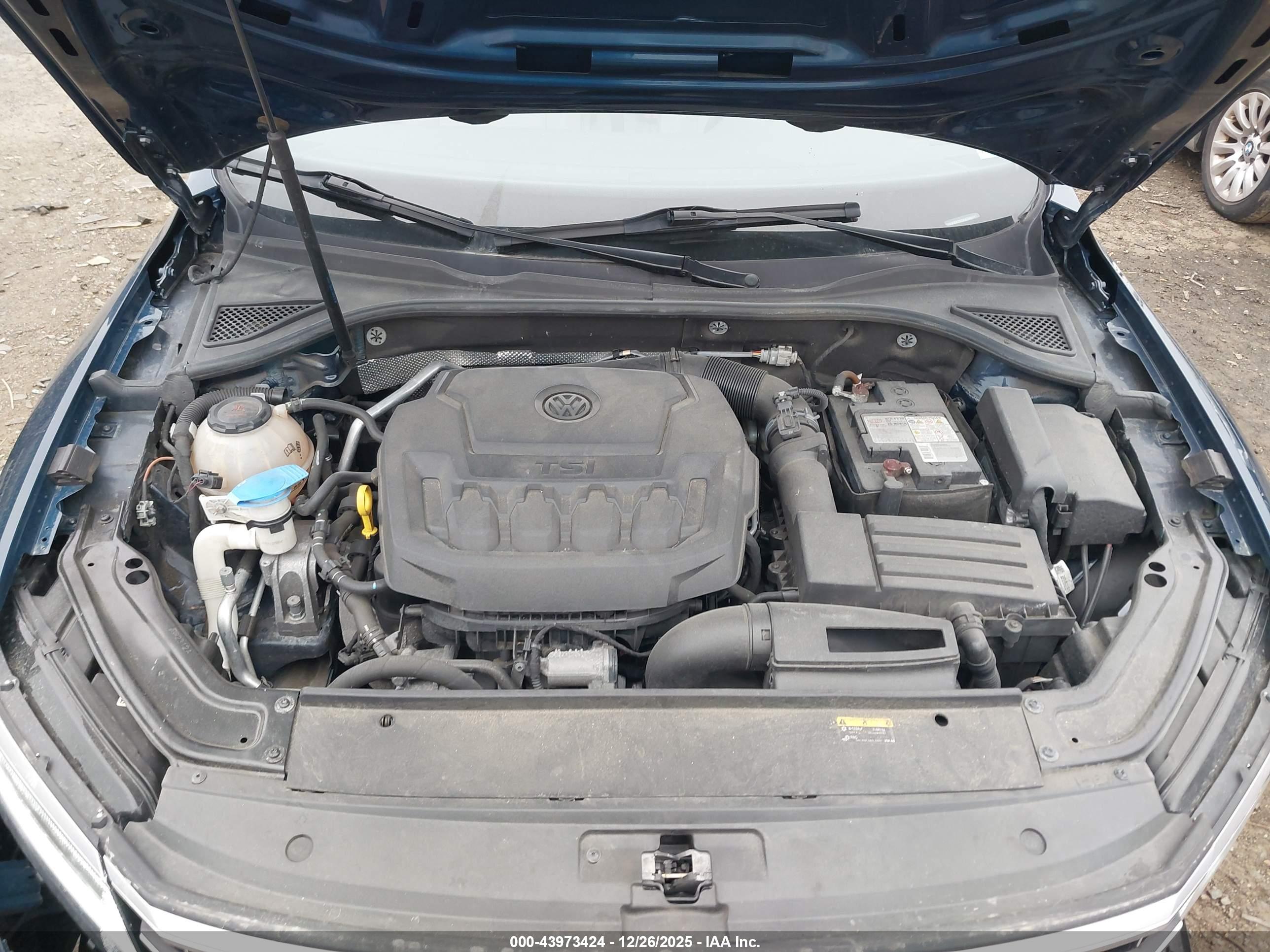VOLKSWAGEN PASSAT image 10