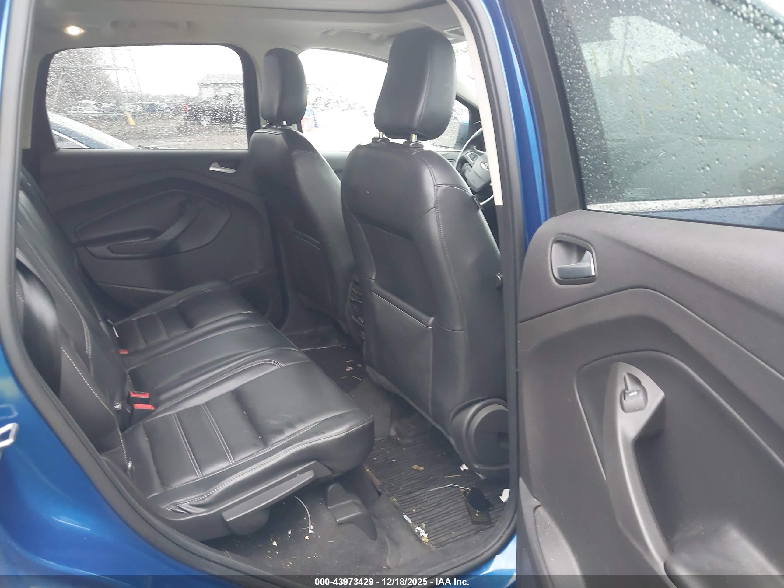 FORD ESCAPE image 8