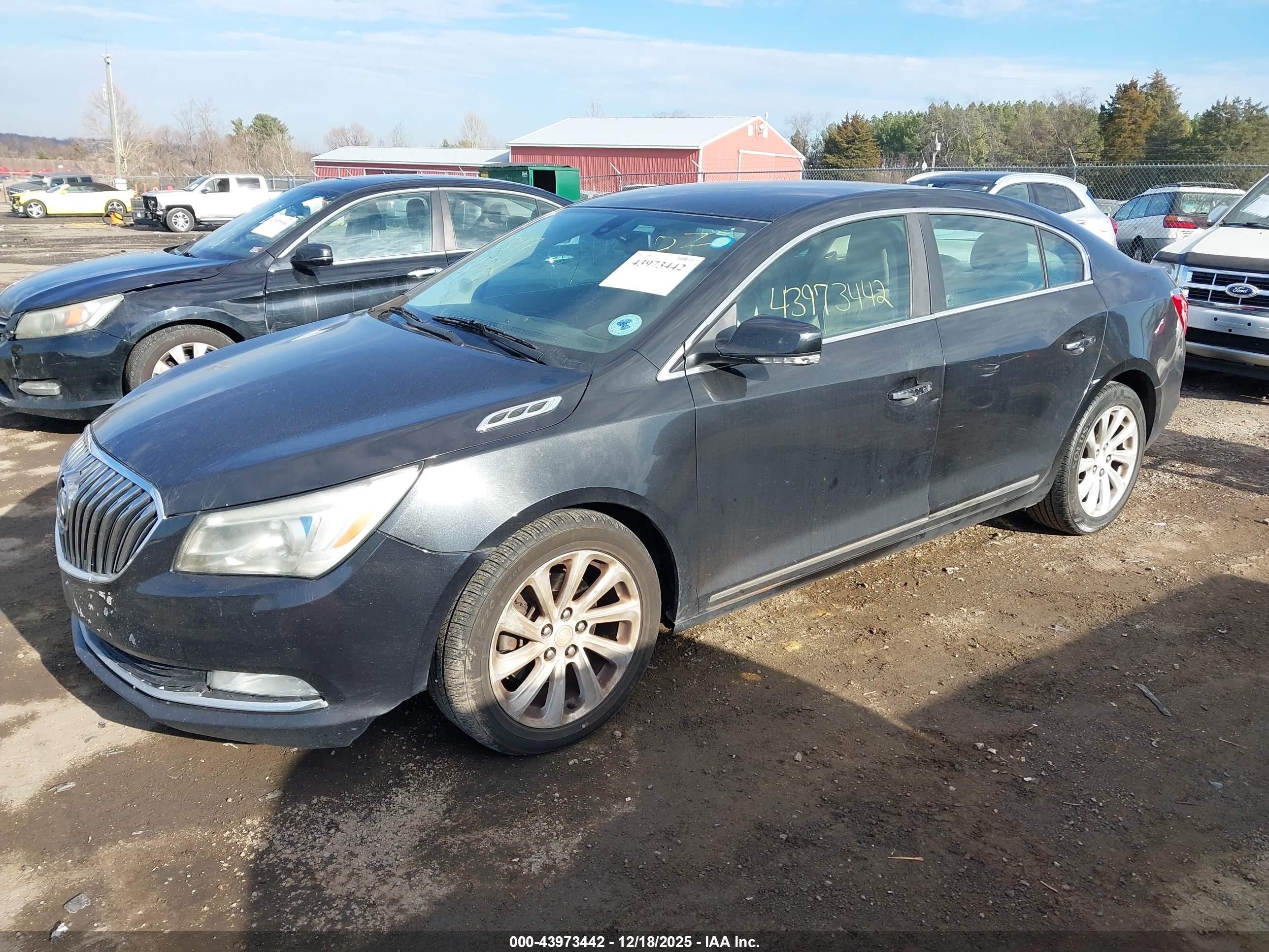BUICK LACROSSE image 2