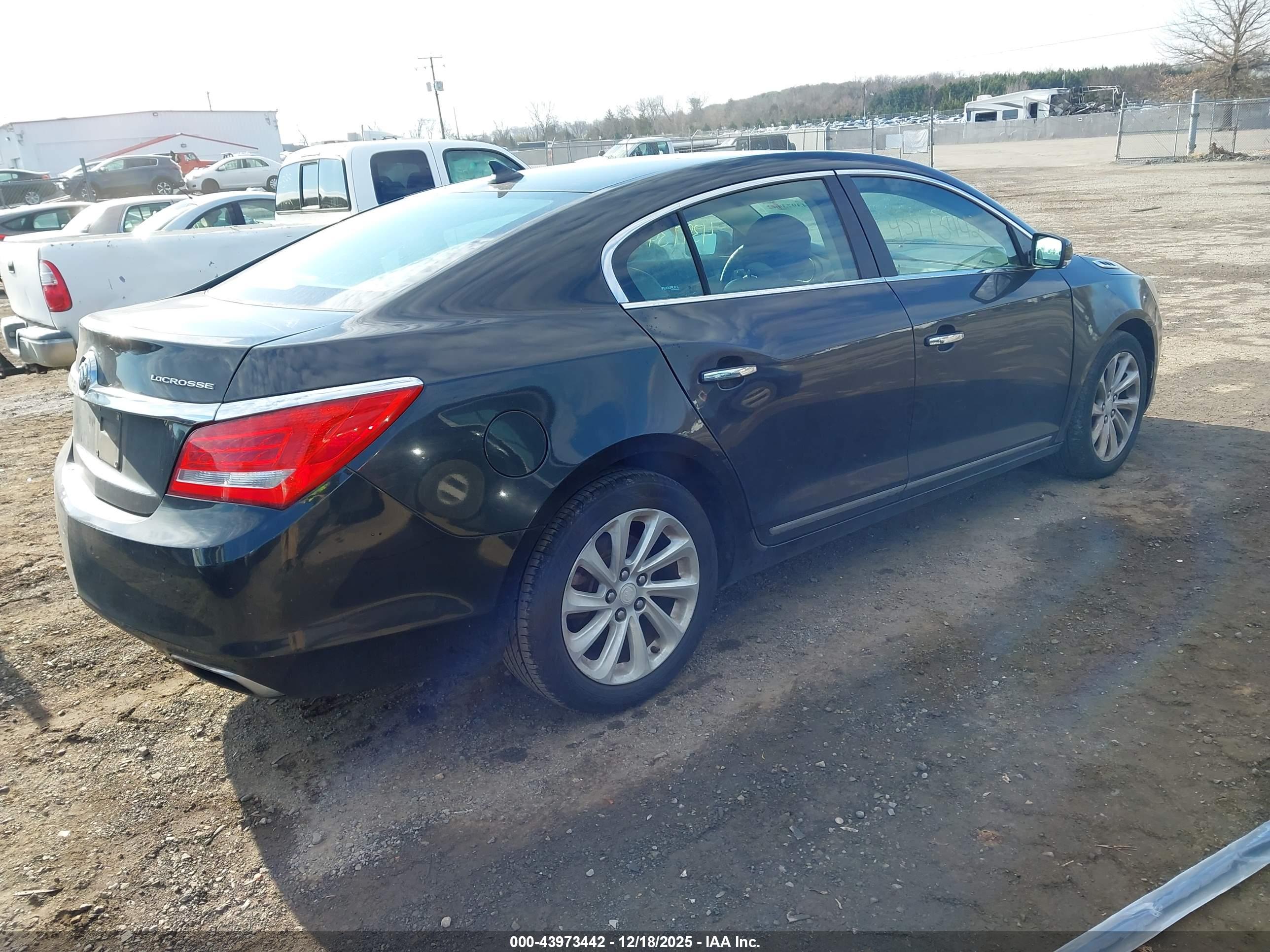 BUICK LACROSSE image 4