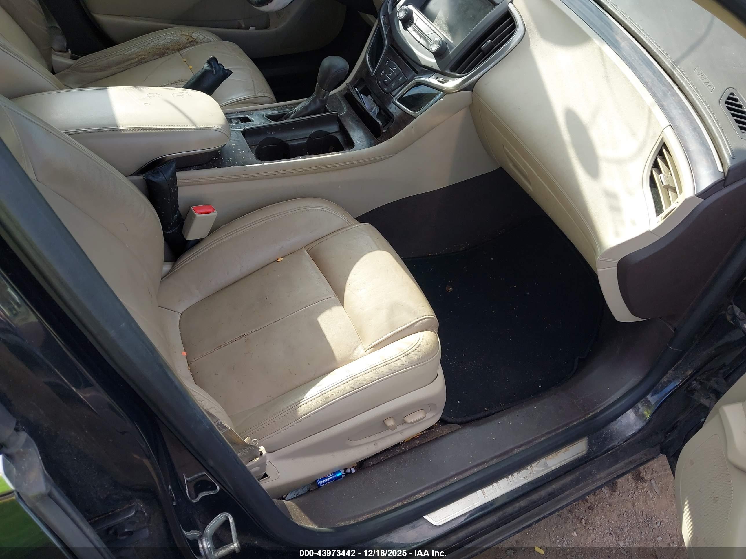 BUICK LACROSSE image 5