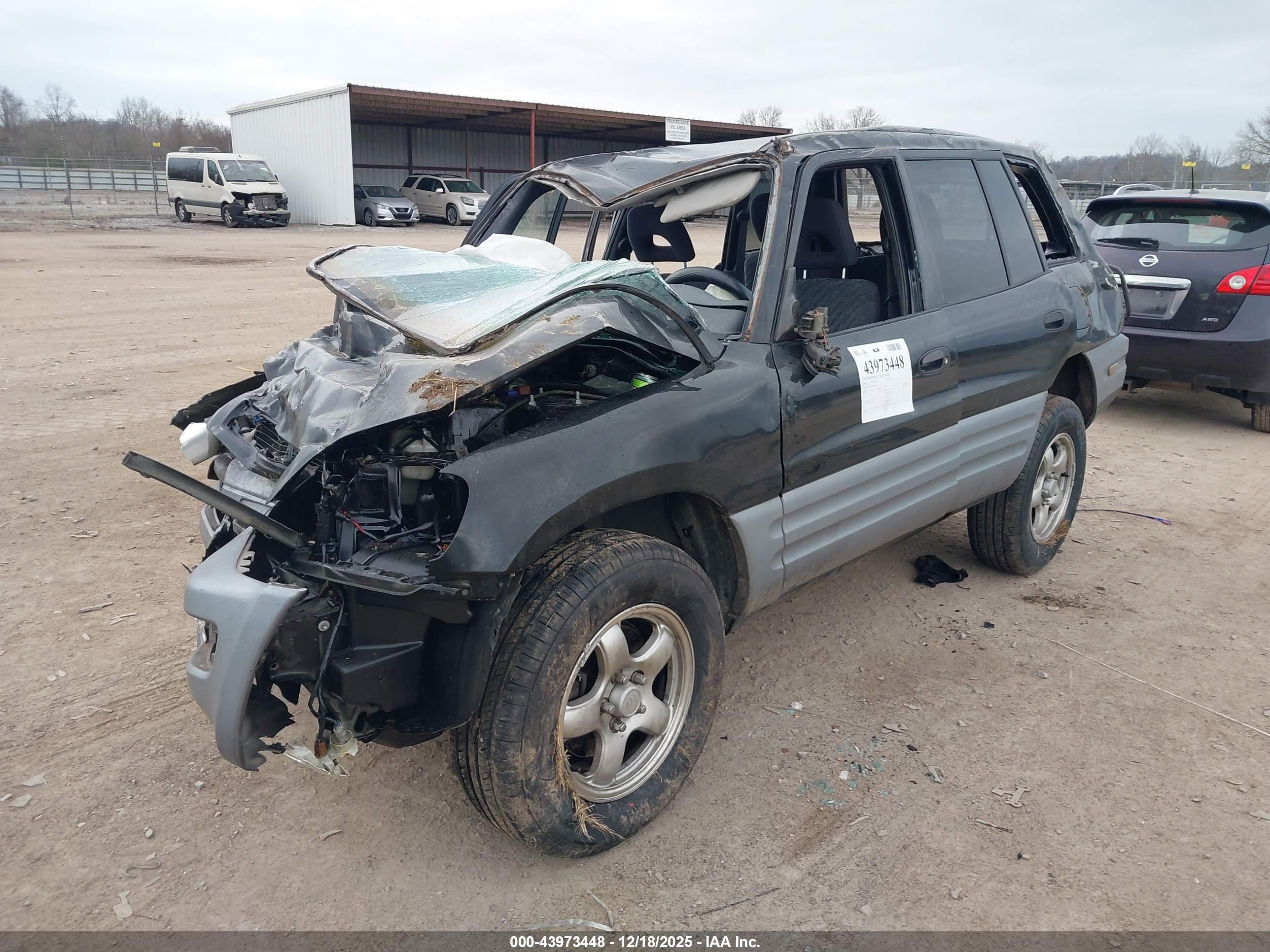 TOYOTA RAV4 image 2