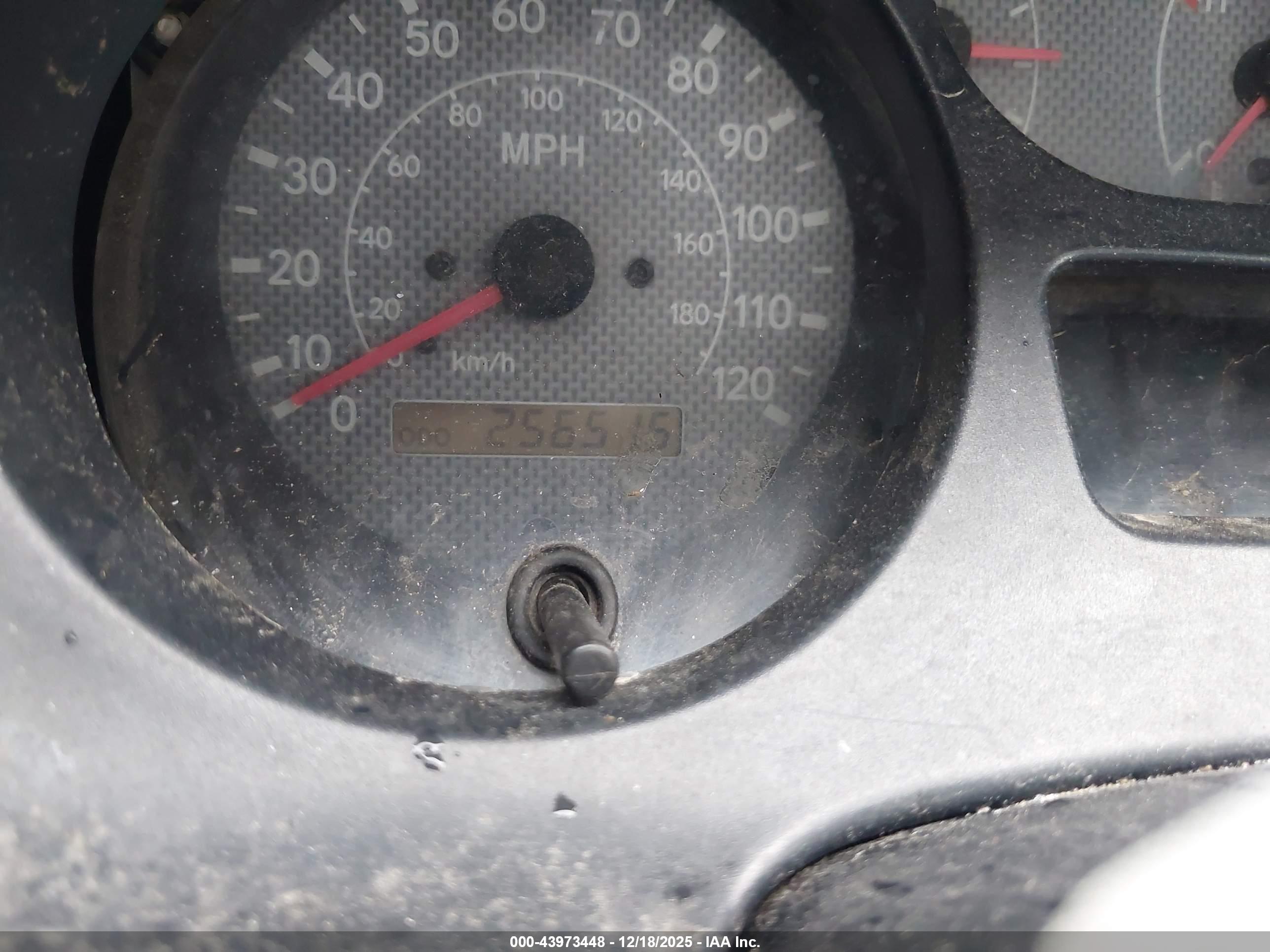 TOYOTA RAV4 image 7