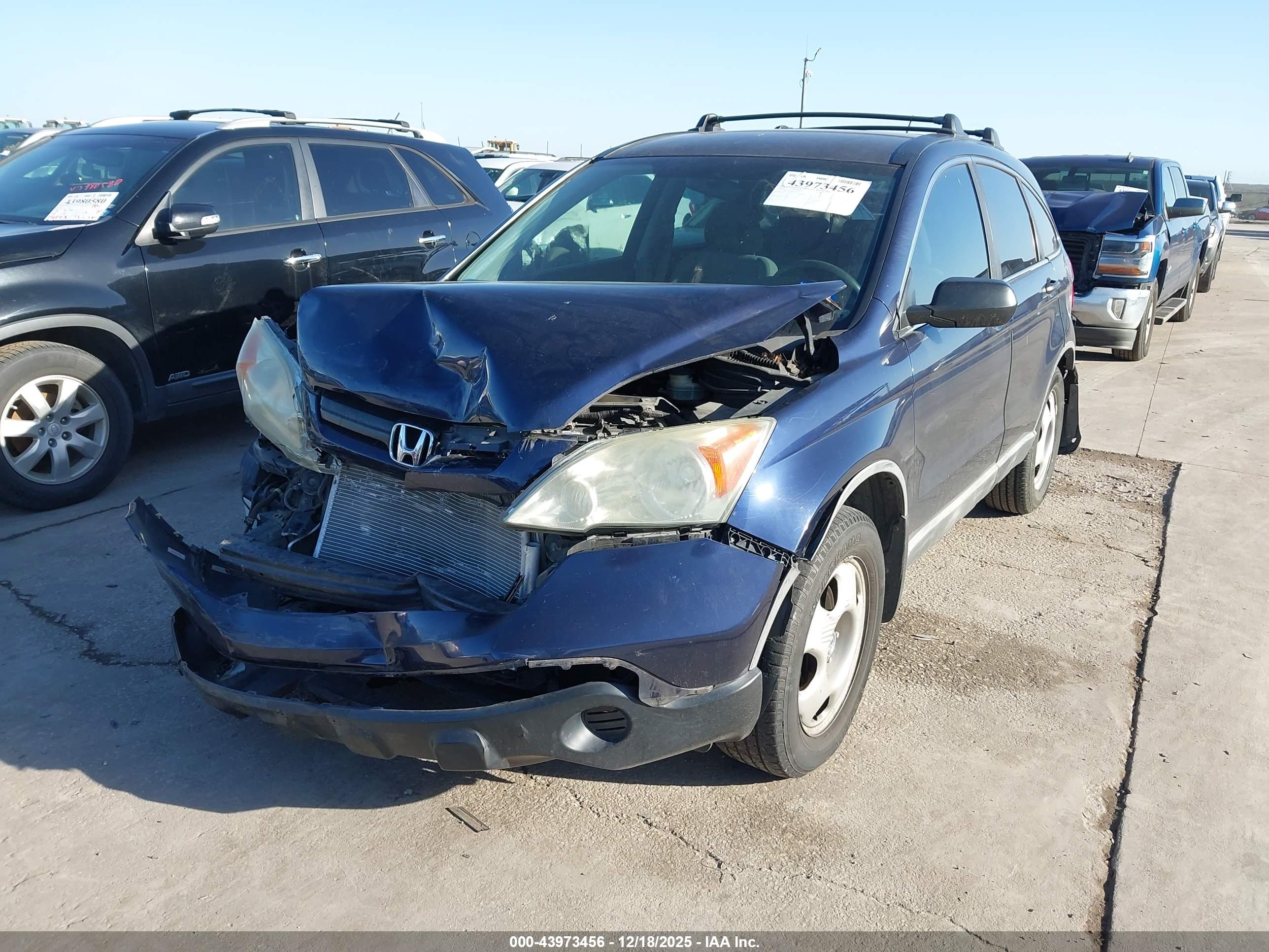 HONDA CR-V image 2