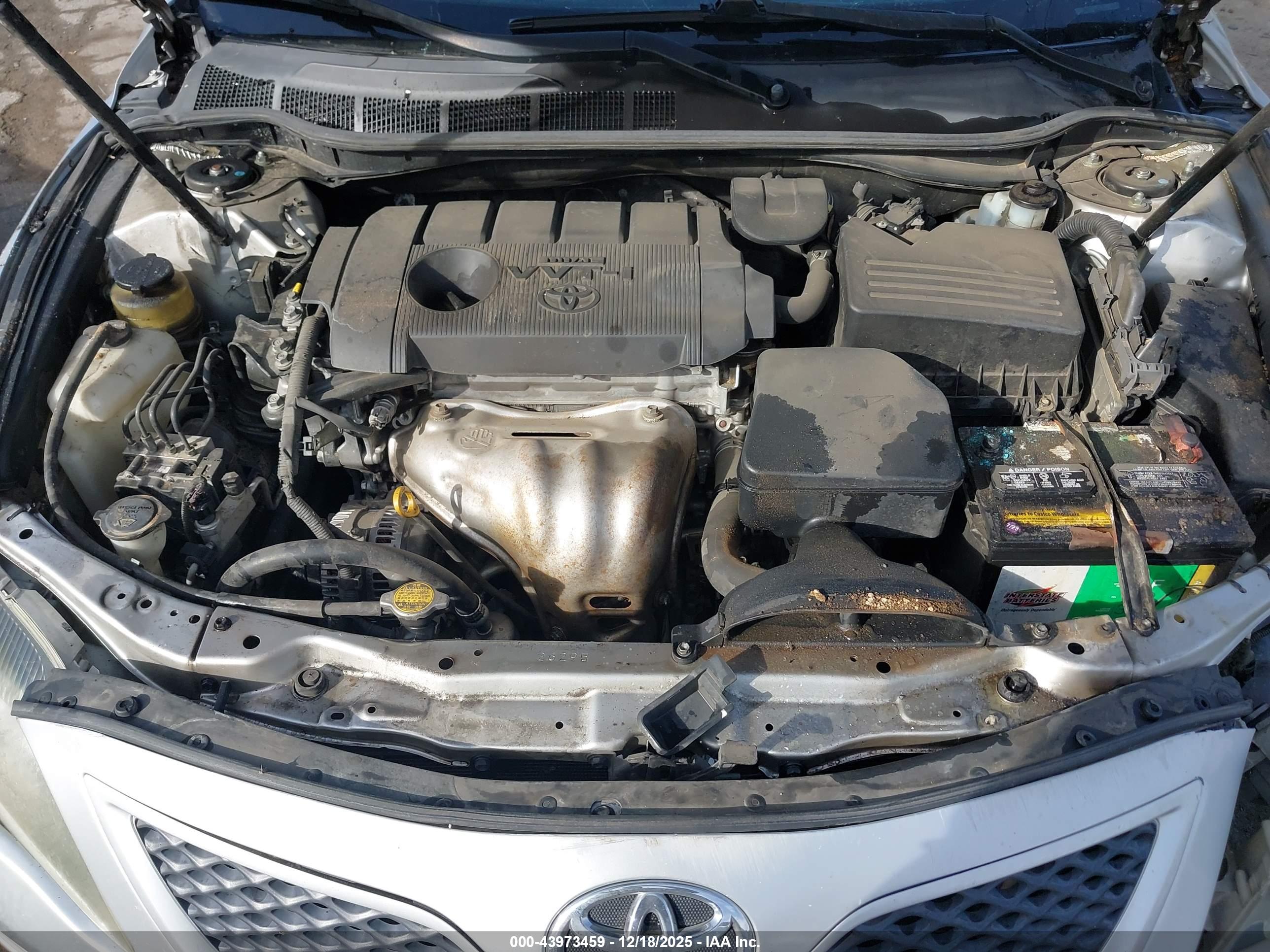 TOYOTA CAMRY image 10
