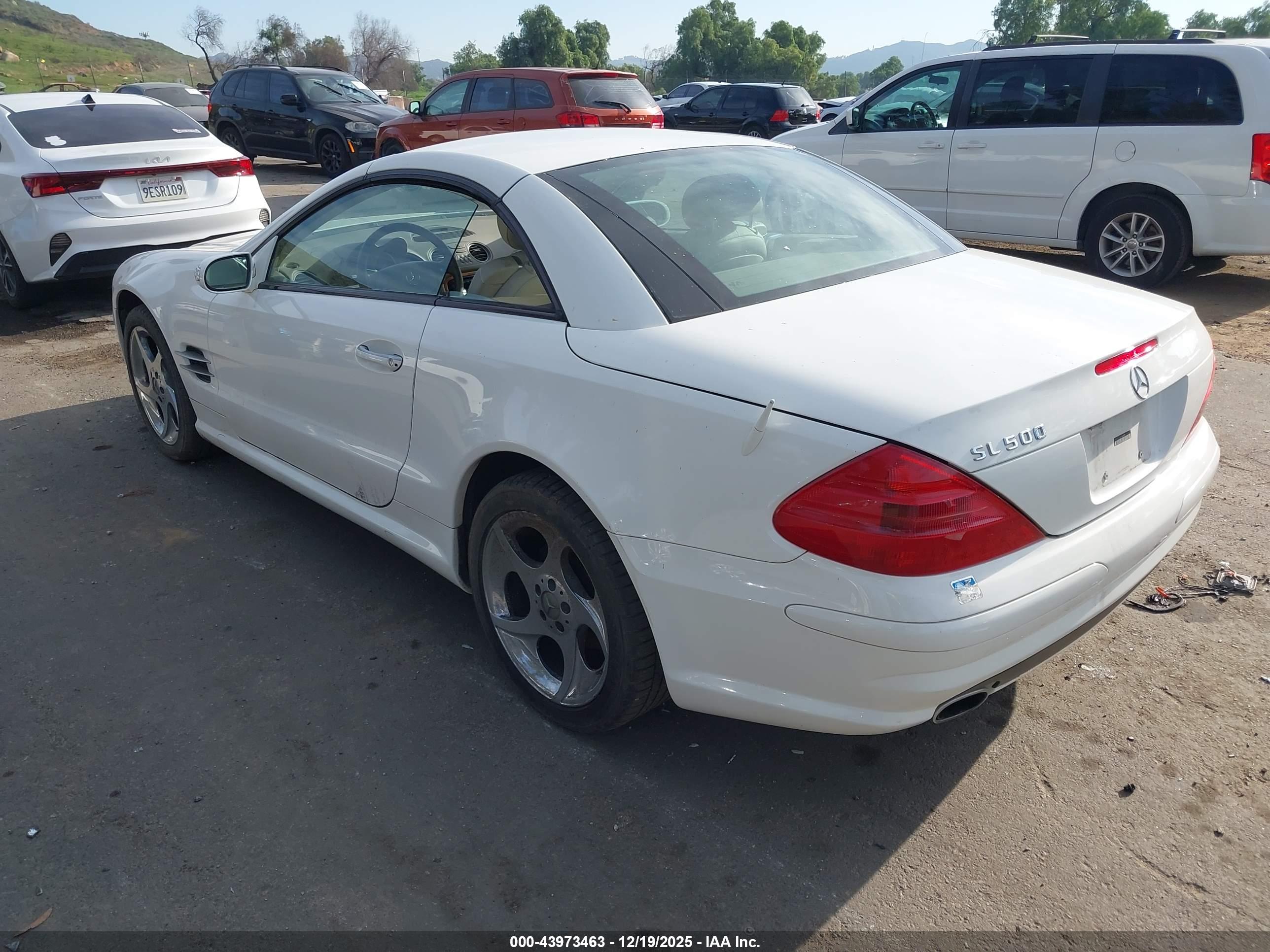 MERCEDES-BENZ SL image 3
