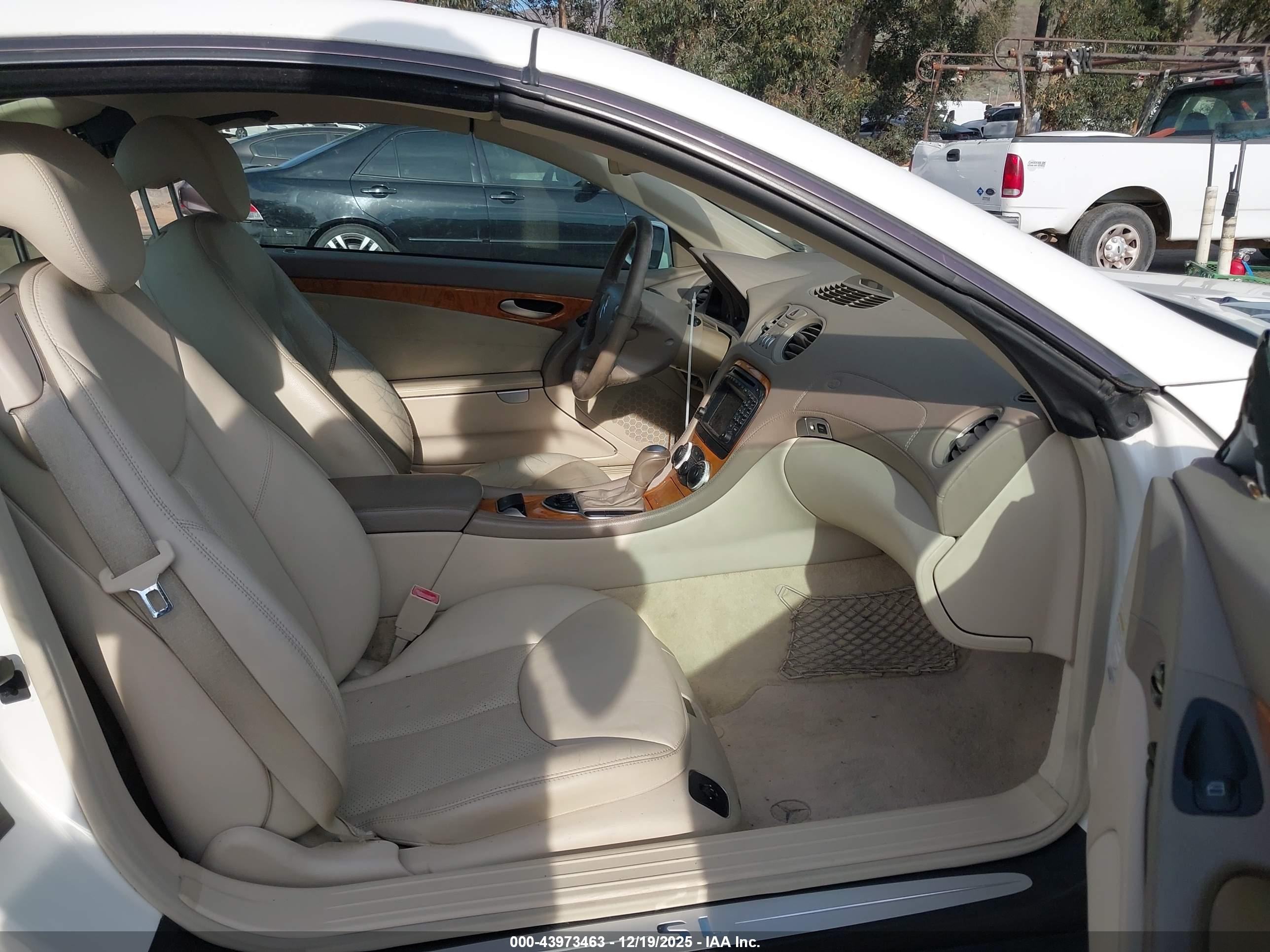 MERCEDES-BENZ SL image 5